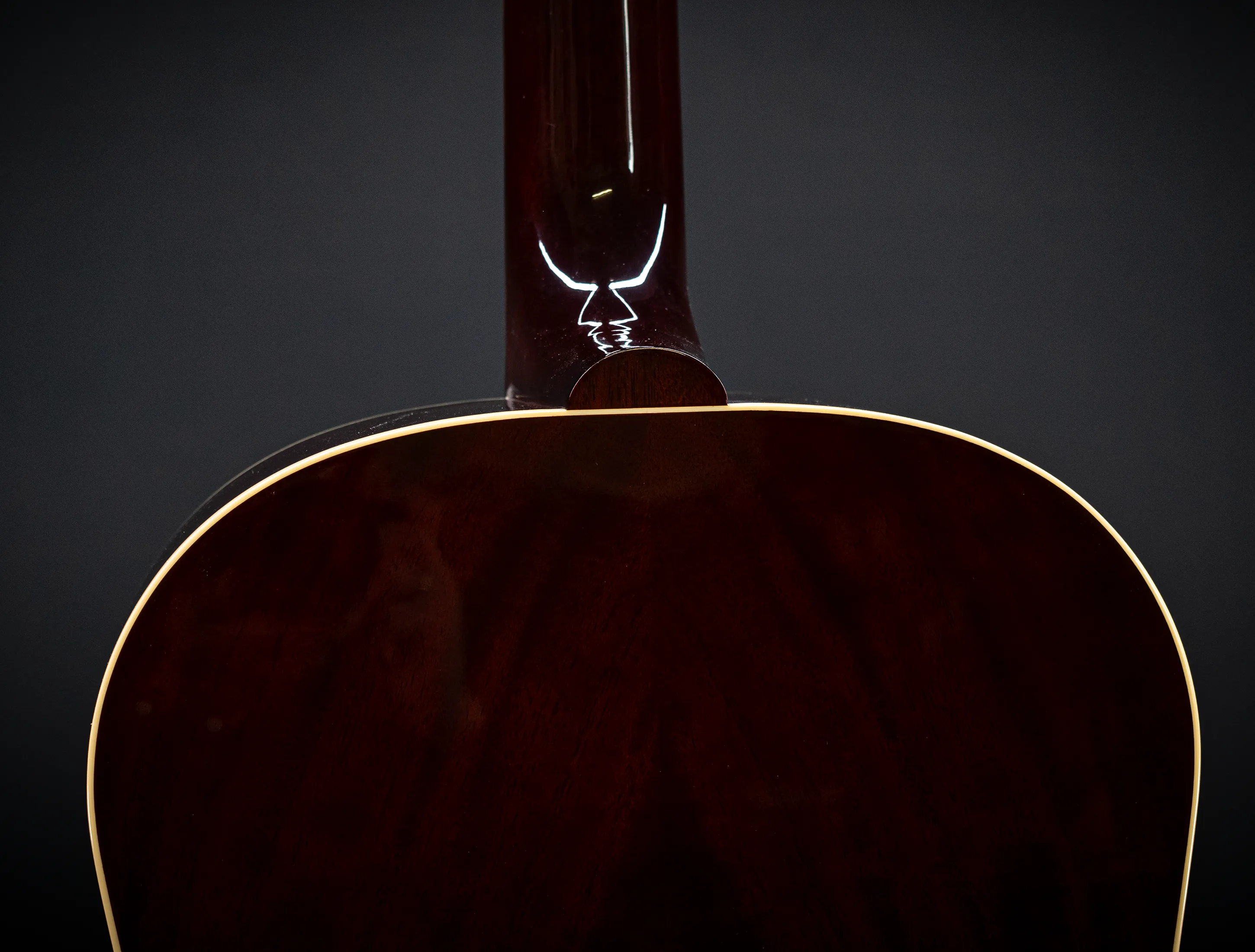 Galerie anzeigen (33 Bilder) a174920-Gibson-J-45-EARLY-50`s-Golden-Era-Custom-Shop-Adirondack-Vintage-Sunburst-