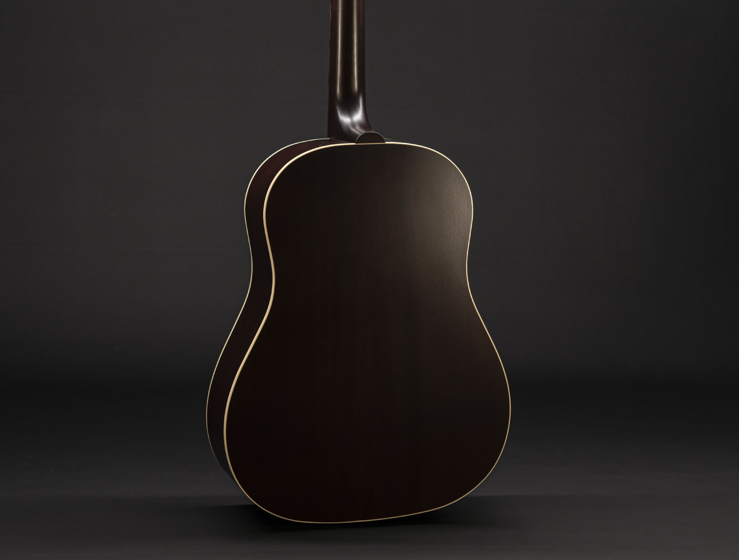 Show gallery (25 images) a121281 gibson-j-45-50s-faded-vintage-sunburst