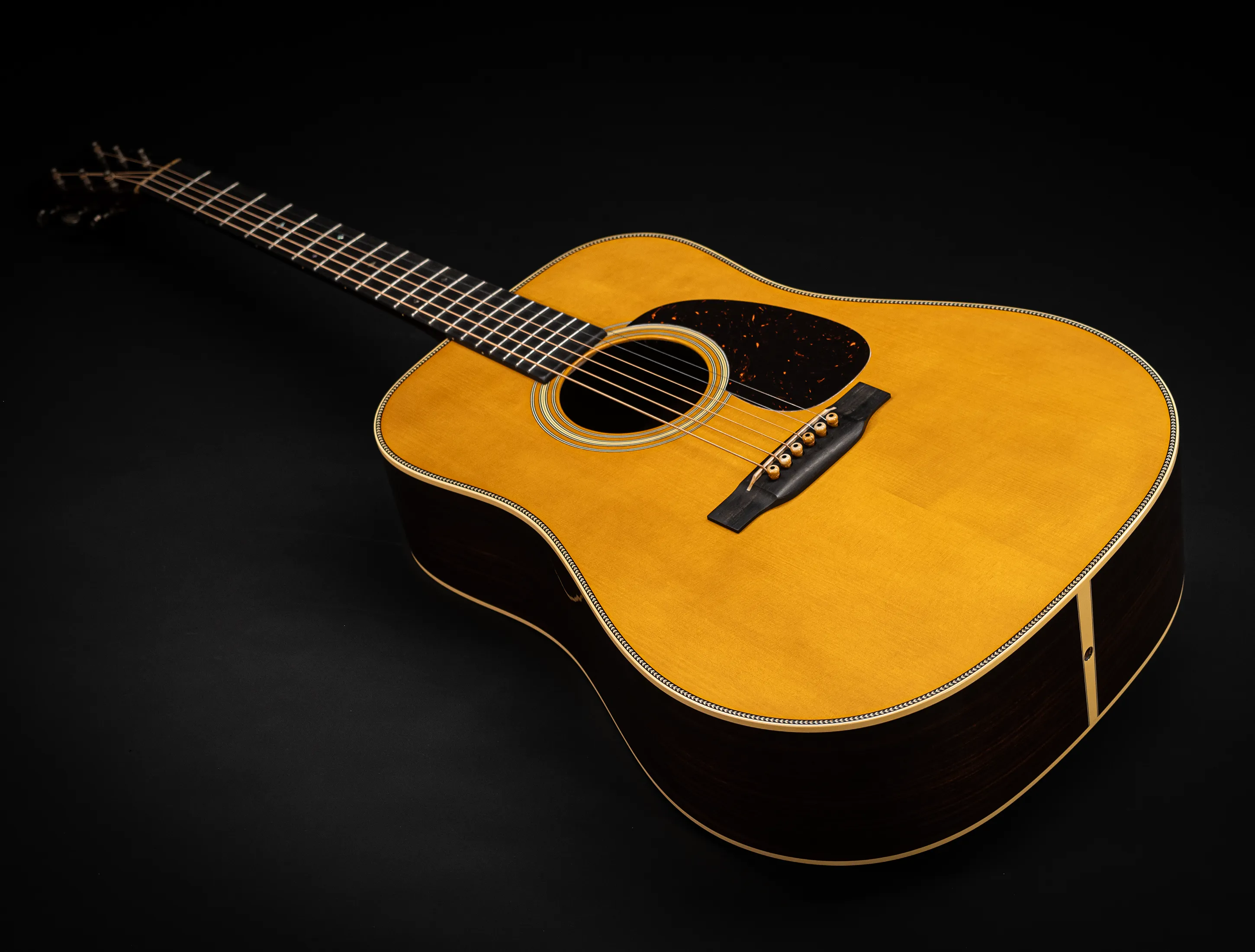 Galerie anzeigen (30 Bilder) a161445 Martin Custom Shop D-28 Authentic 1937 - Stage 1 Aging
