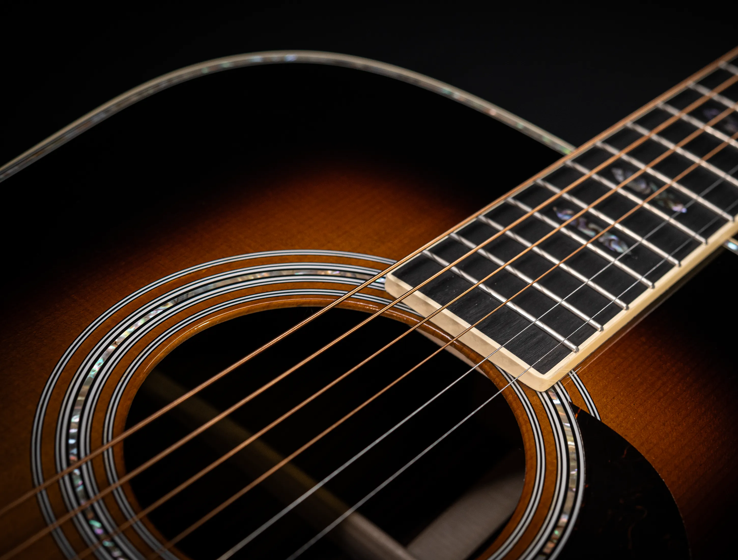 a172094 Martin D-41 (Reimagined) Sunburst Musikhaus-Hermann