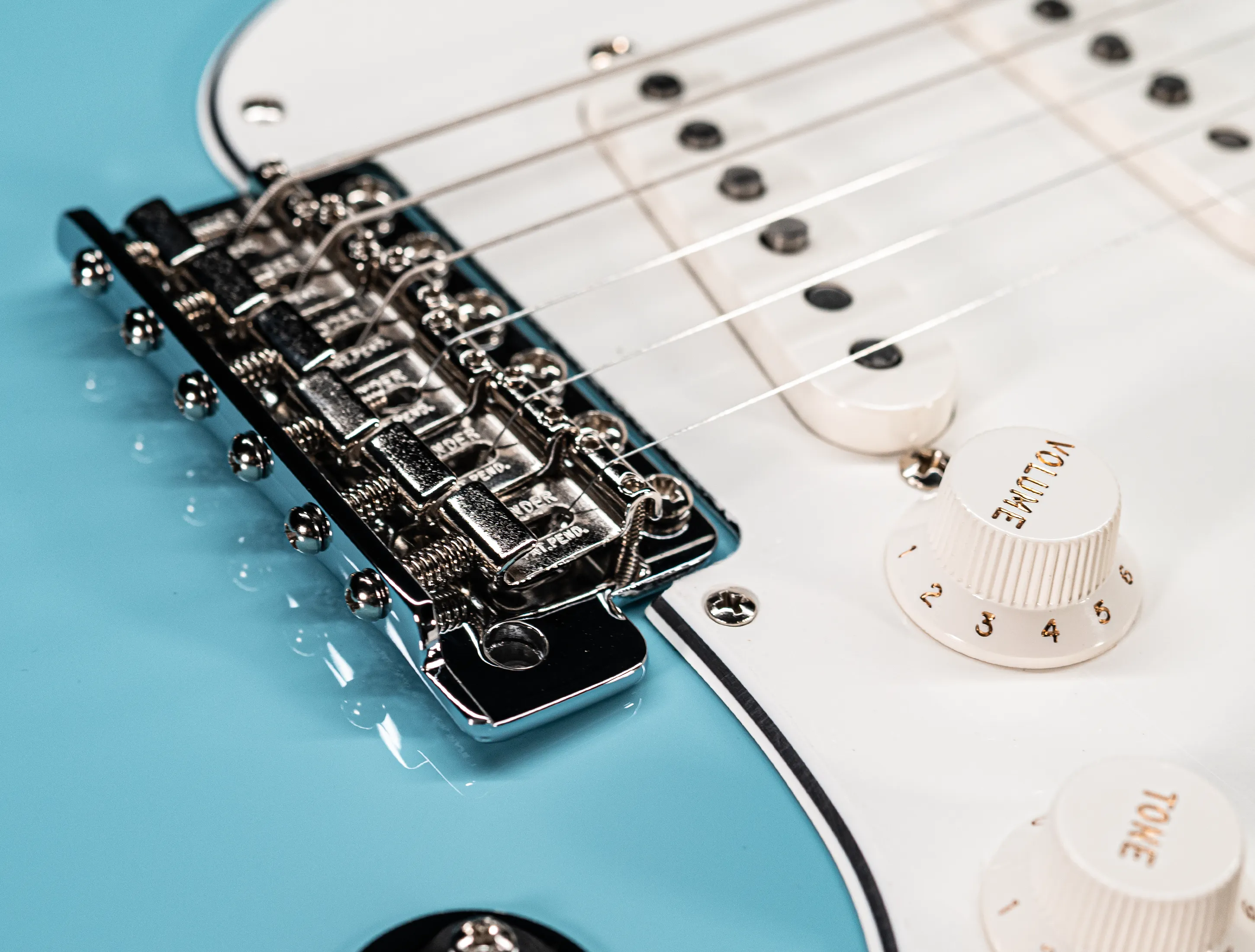 Fender MBD 1963 Stratocaster Prestige NOS flame Neck - Daphne Blue