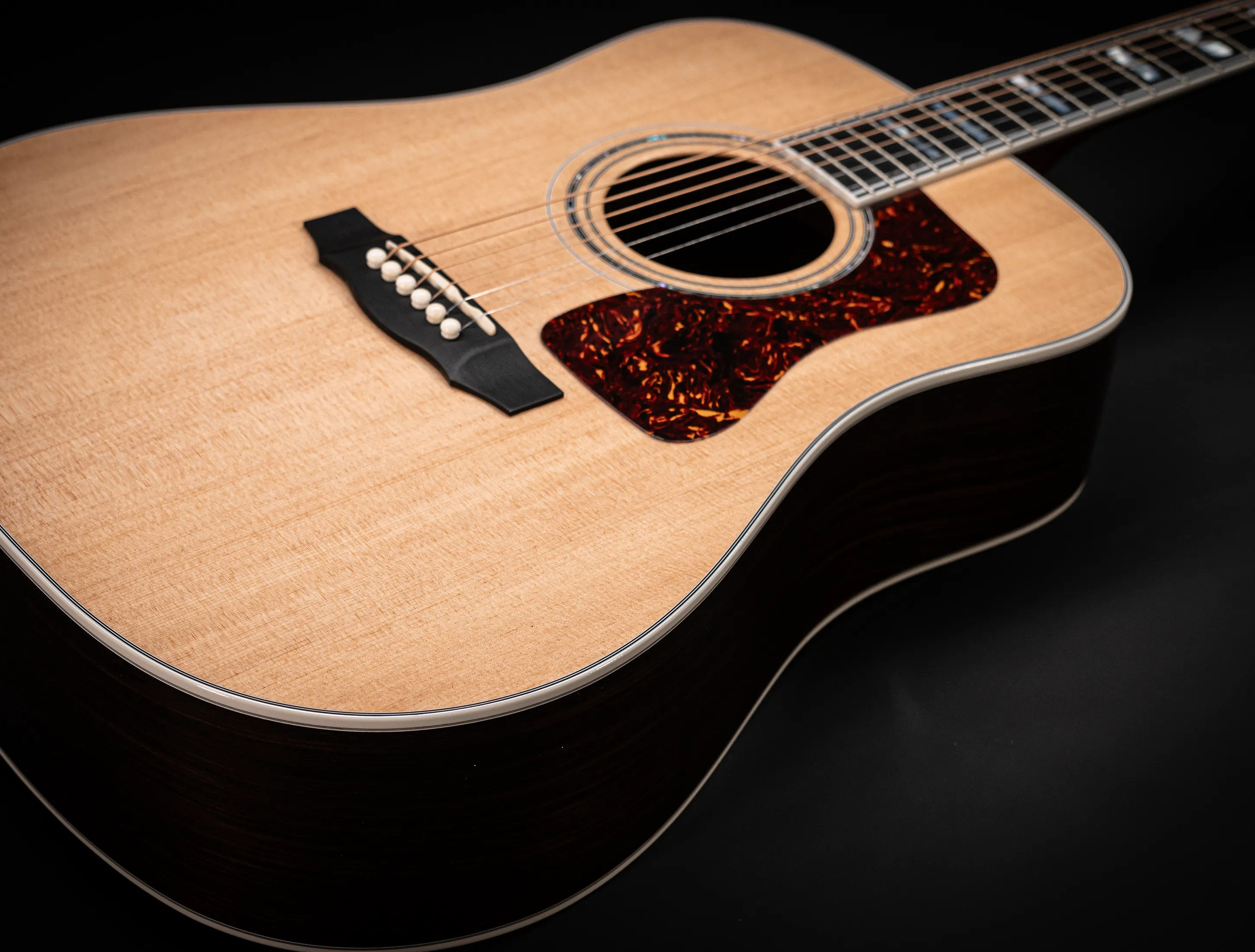 Show gallery (28 images) a156726 Guild D-55 Natural USA