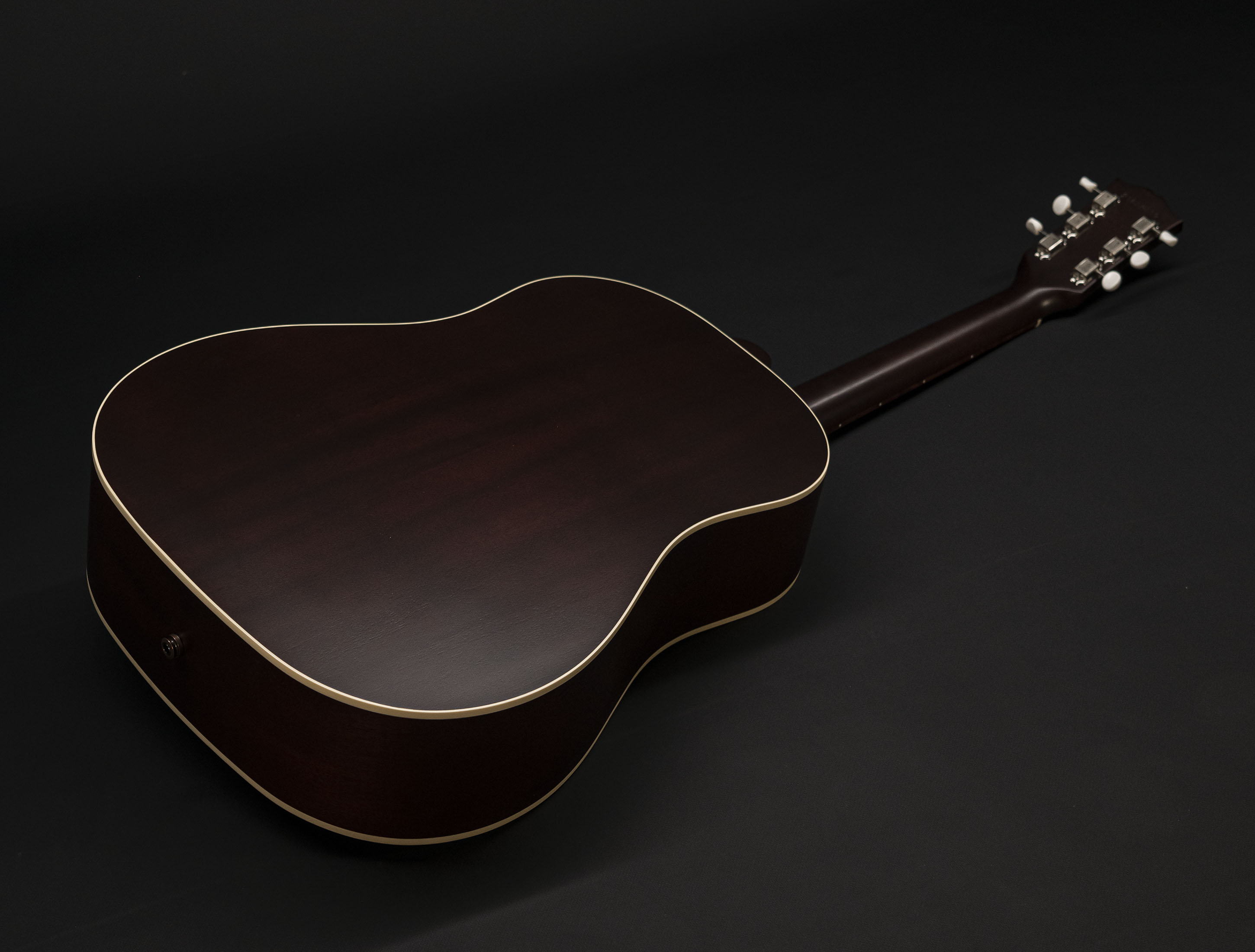 Show gallery (25 images) a121267 gibson-j-45-50s-faded-vintage-sunburst