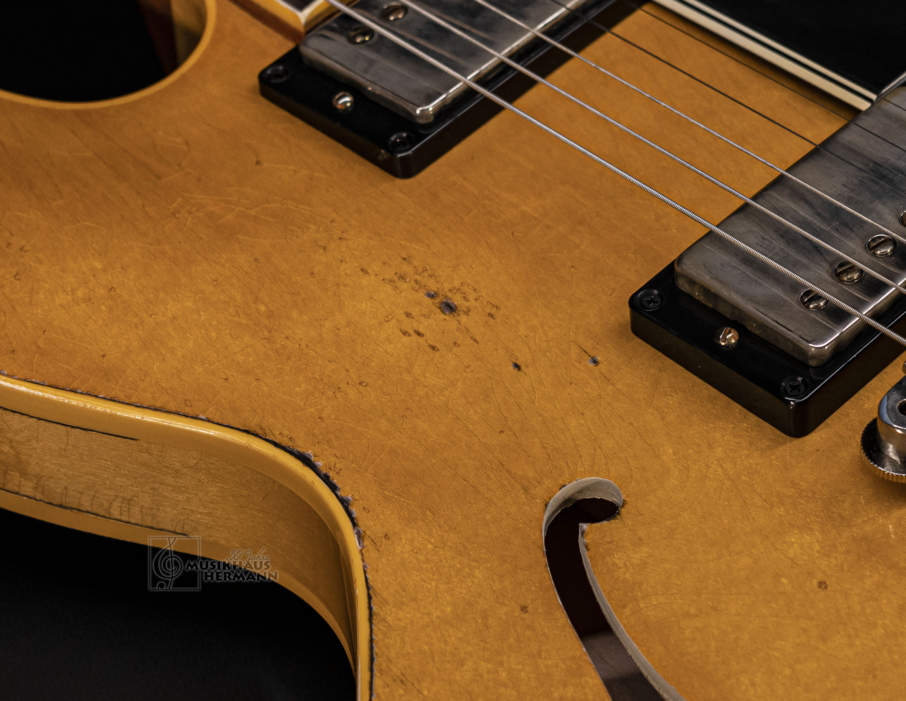 Show gallery (25 images) a10-3359-gibson-1959-es-335-vintage-natural-ultra-heavy-aged