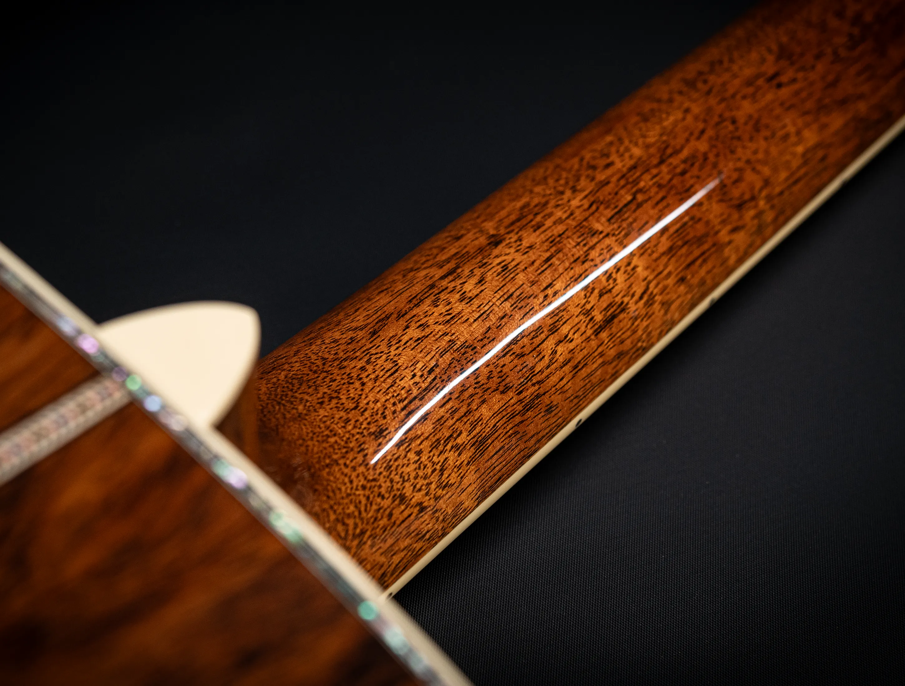 a174276-Martin-OM-45-John-Mayer-20th-Anniversary-Limited-No.11-