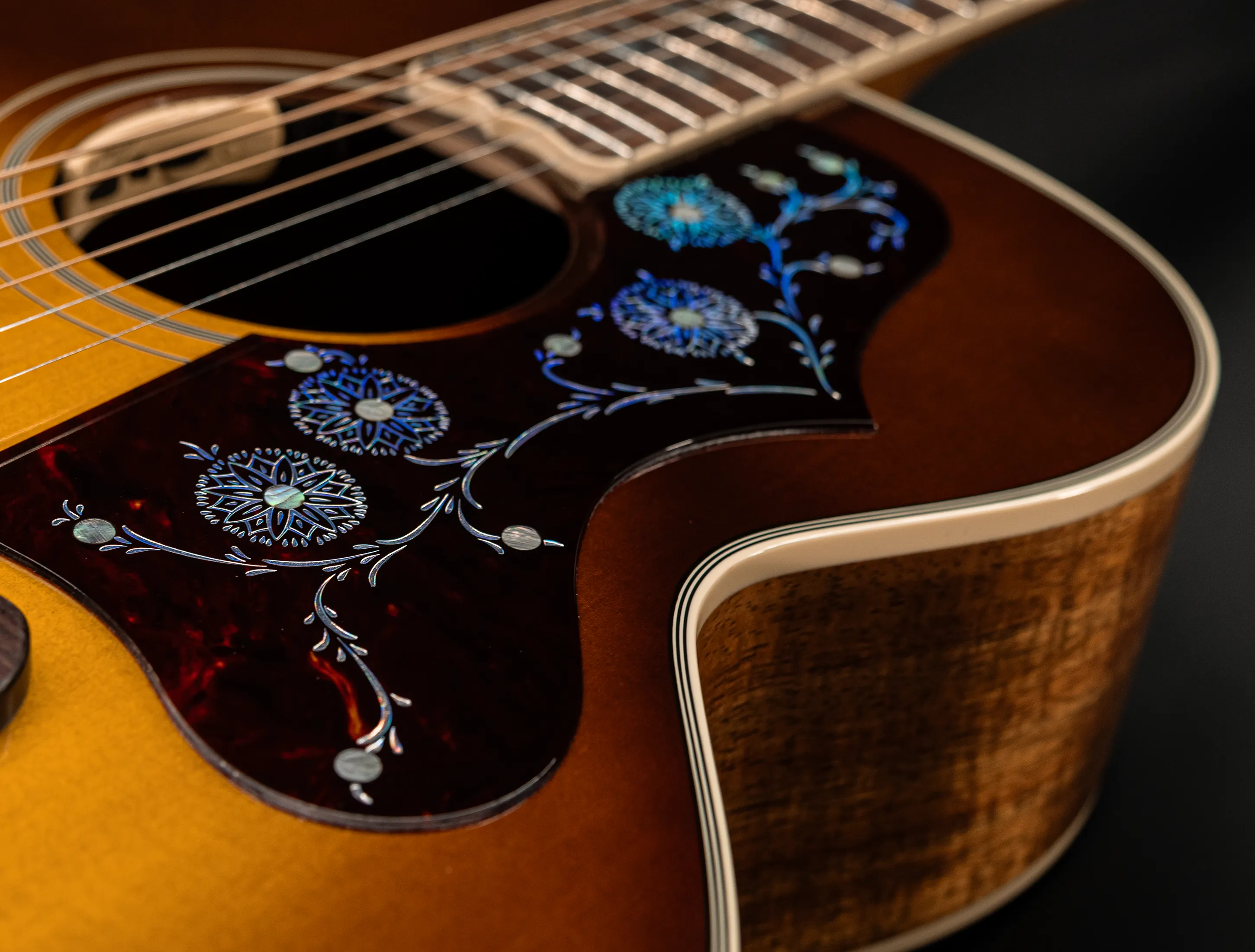 Gibson SJ-200 Elegant Koa - Honey Burst