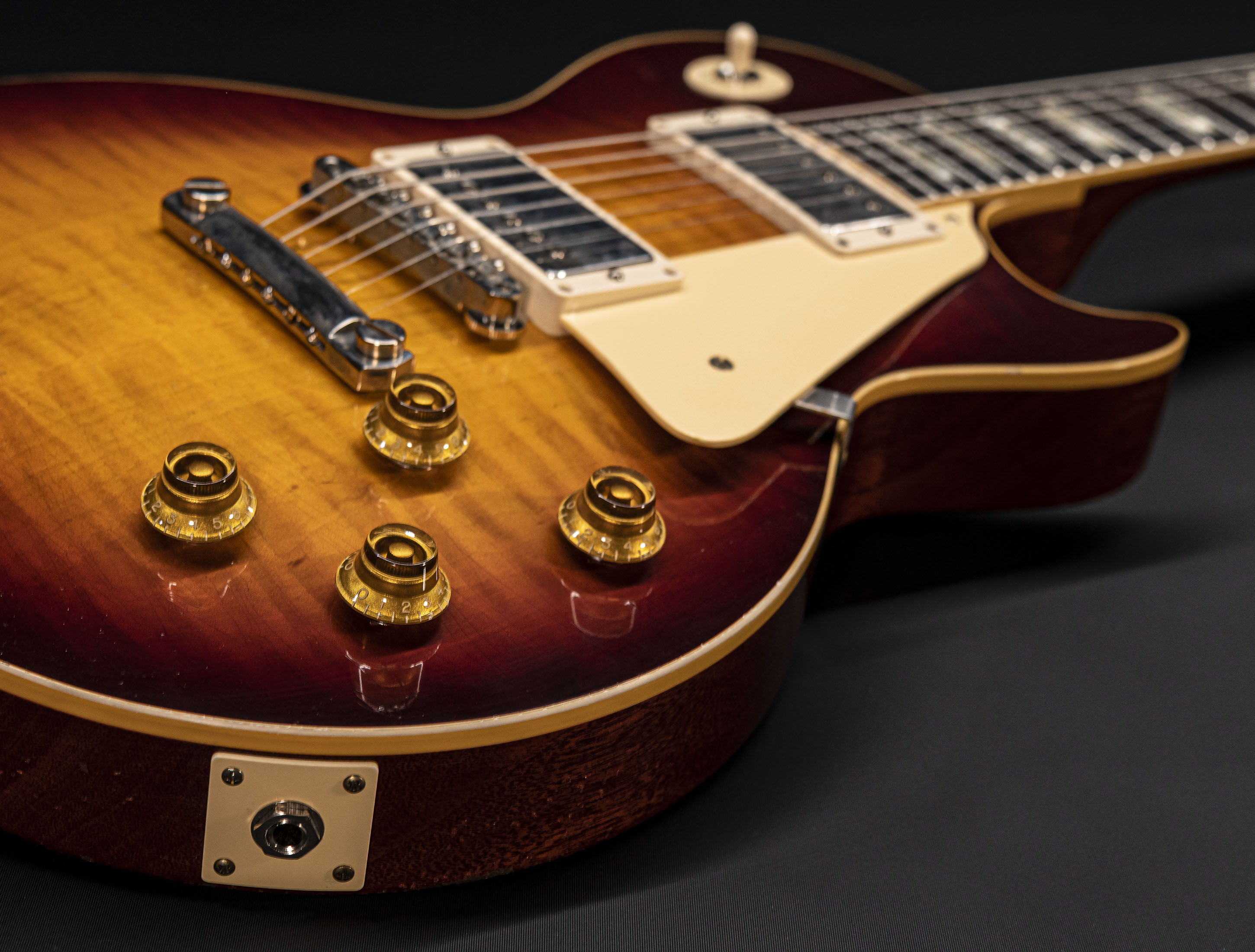 a131891_Gibson-Les-Paul-1959-Reissue-Murphy-Lab-Light-Aged-Cherry-Teaburst a131891 gibson-les-paul-1959-reissue-murphy-lab-light-aged-cherry-teaburst
