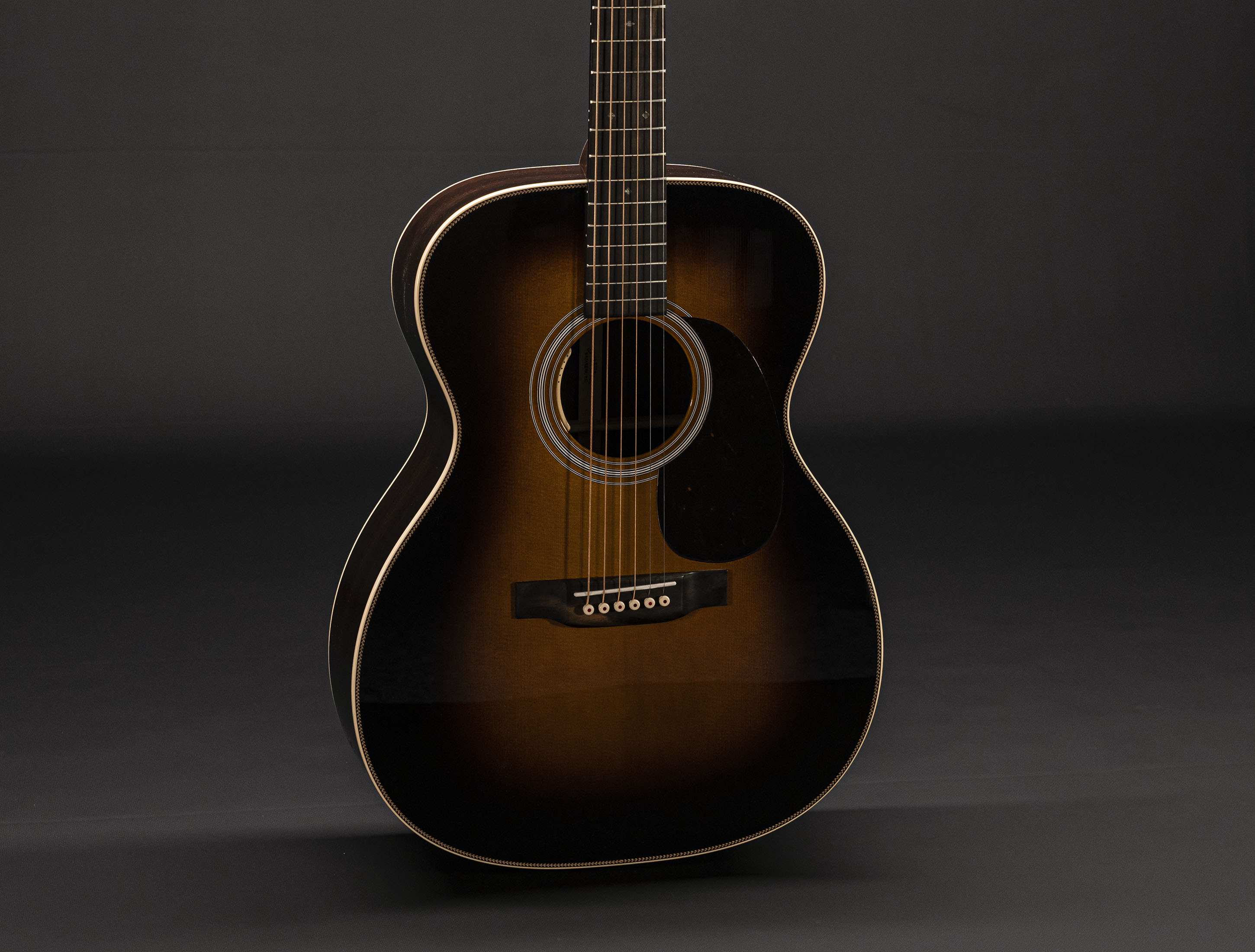 Martin 000-28 E LRB (Reimagined) Sunburst LR Baggs Anthem