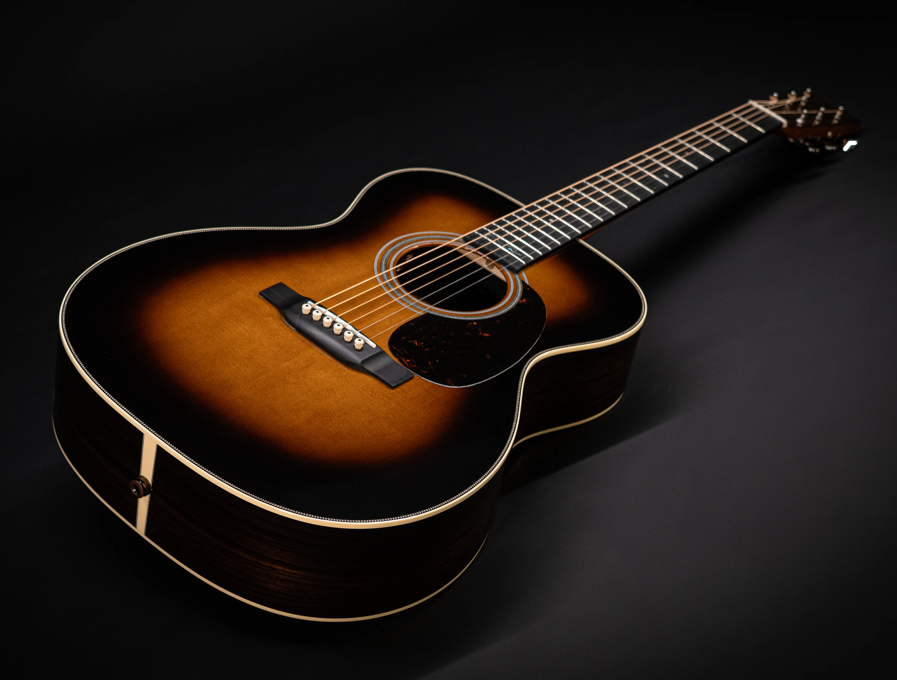 Galerie anzeigen (24 Bilder) a172396 Martin 000-28EC E LRB Eric Clapton - LR Baggs VTC Musikhaus-Hermann