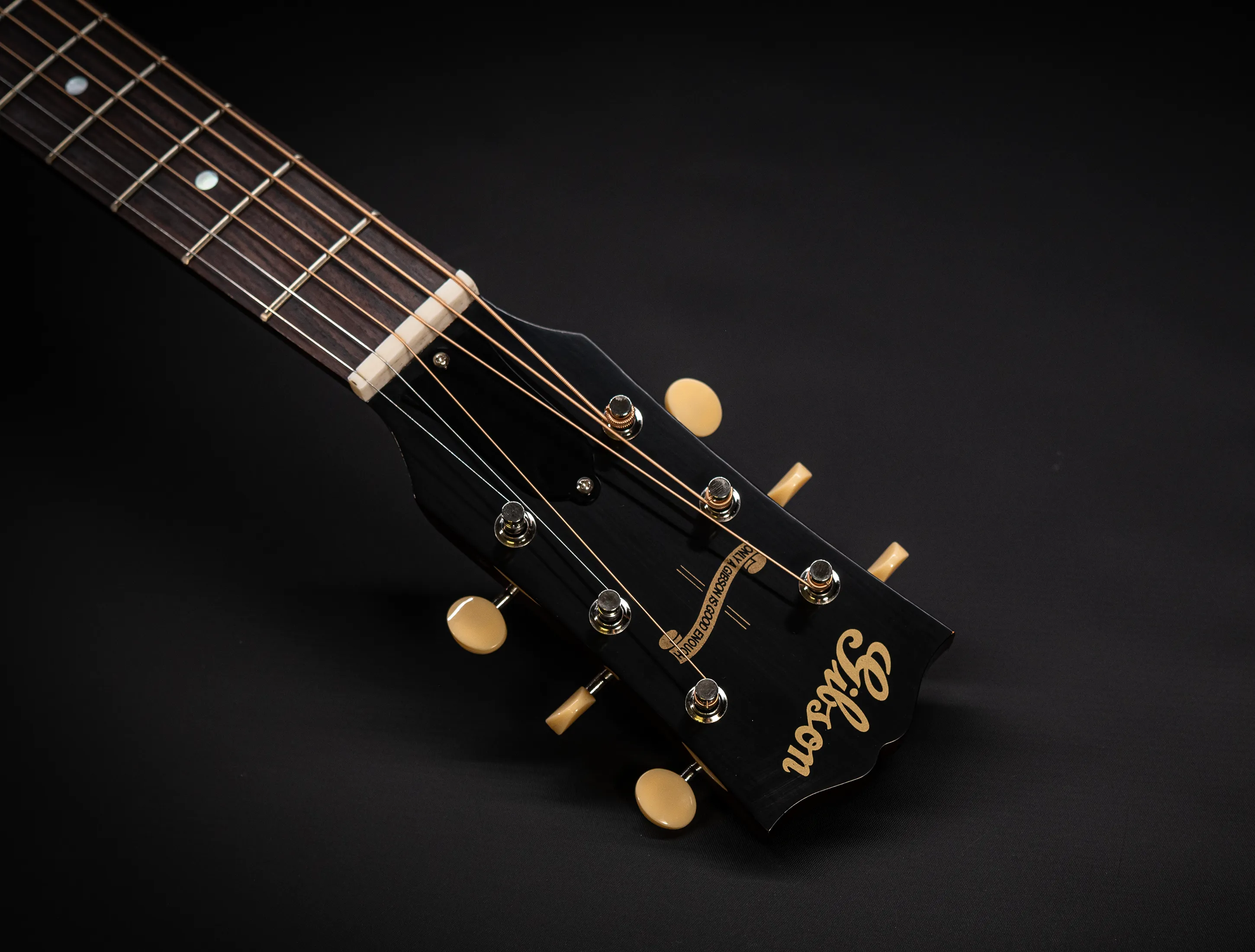 Galerie anzeigen (21 Bilder) a165398 Gibson J-45 1942 Banner - Vintage Sunburst
