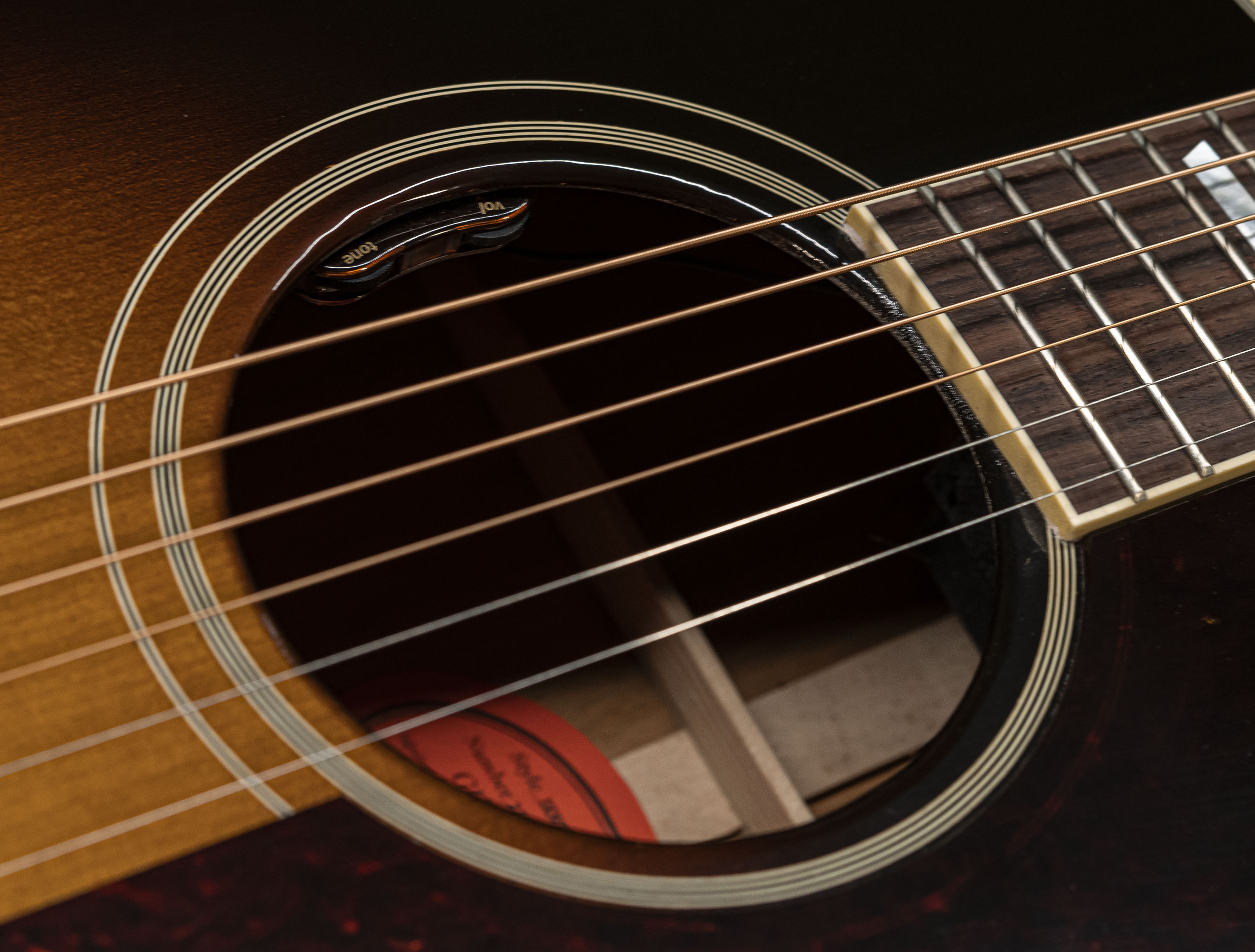 Show gallery (25 images) a125018 gibson-southern-jumbo-original-vintage-sunburst