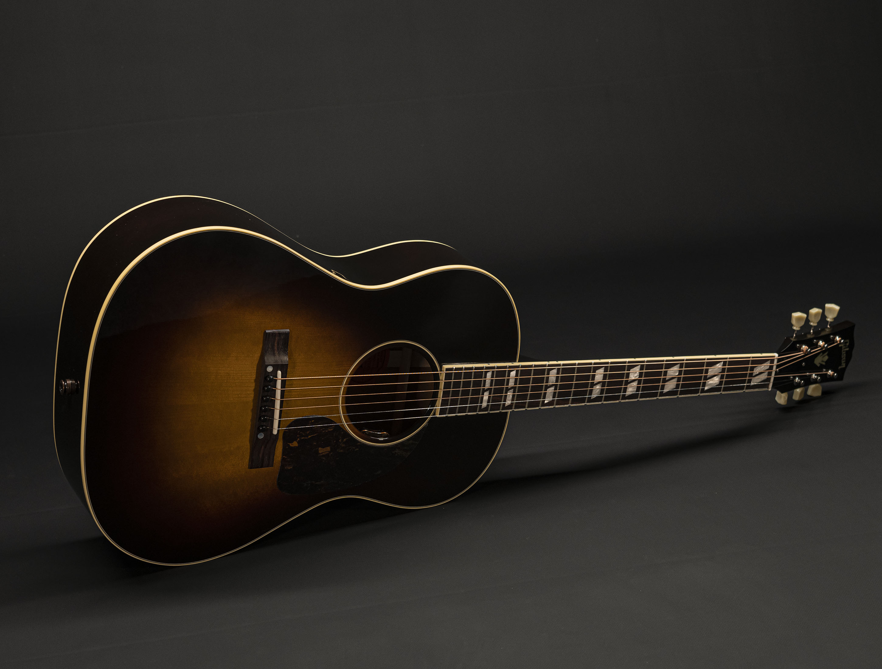 Show gallery (24 images) a119827gibson-nathaniel-rateliff-lg-2-western