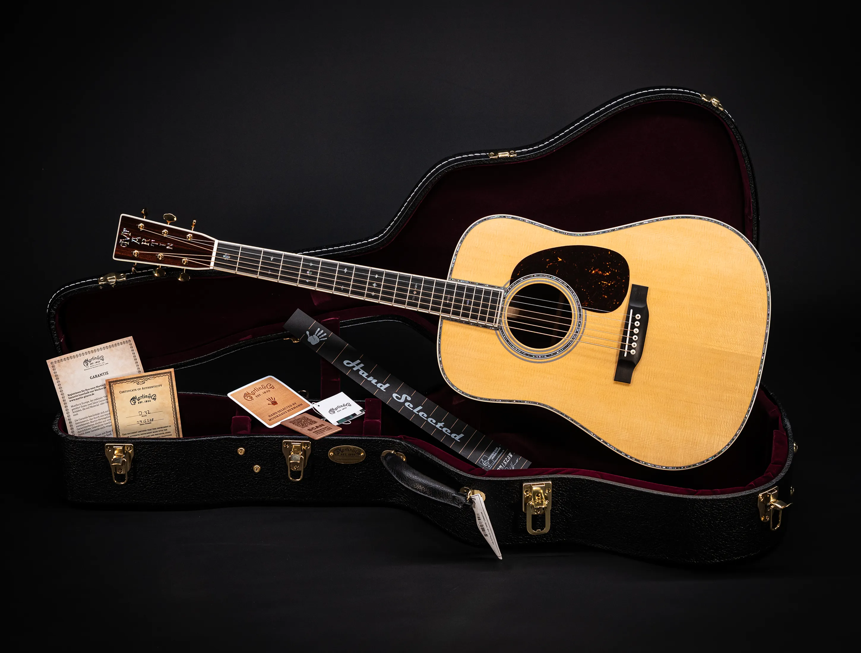 a172421 Martin D-42 Standard Refresh NEW 2025 Musikhaus-Hermann