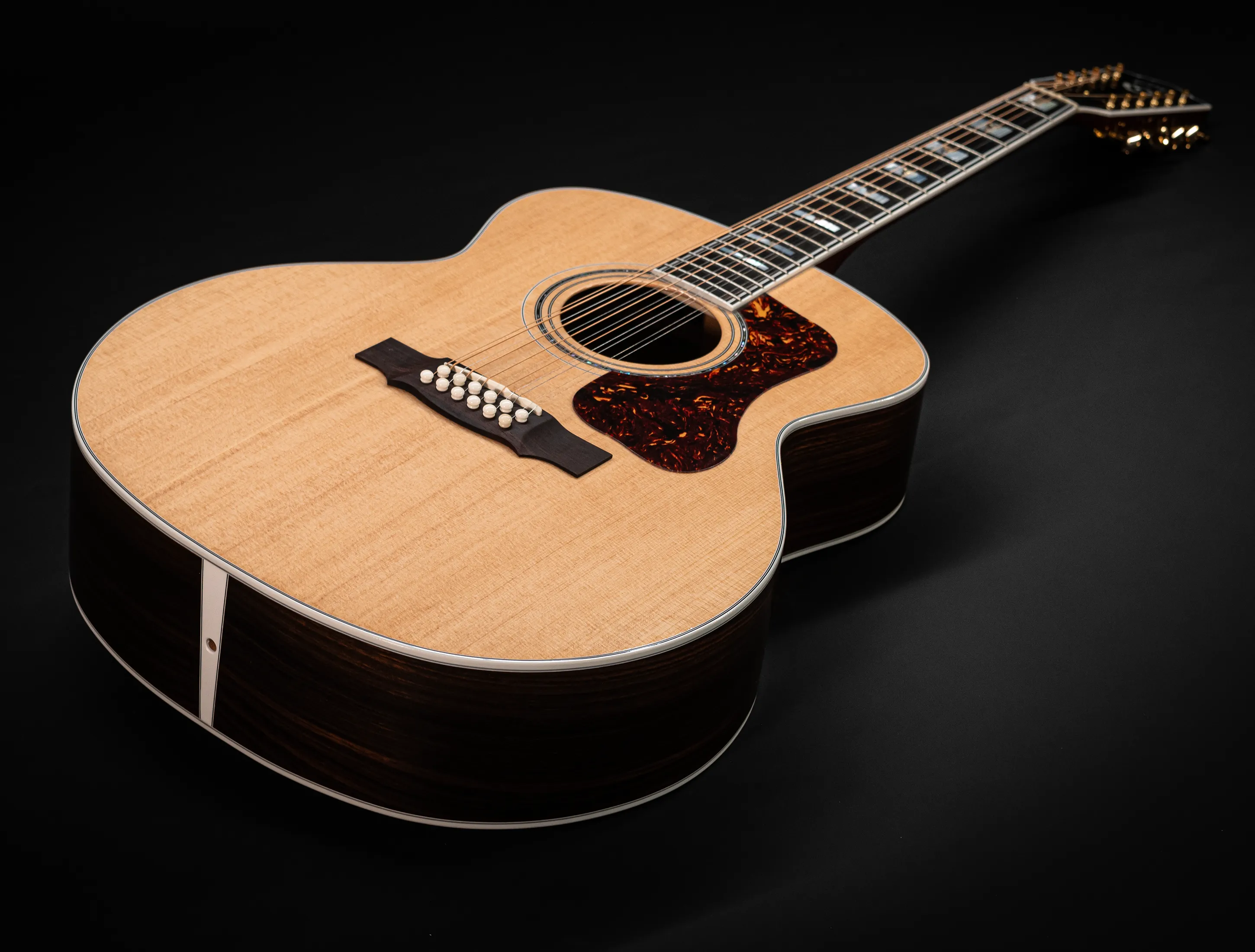 Galerie anzeigen (24 Bilder) a162392 Guild F-512 Natural USA