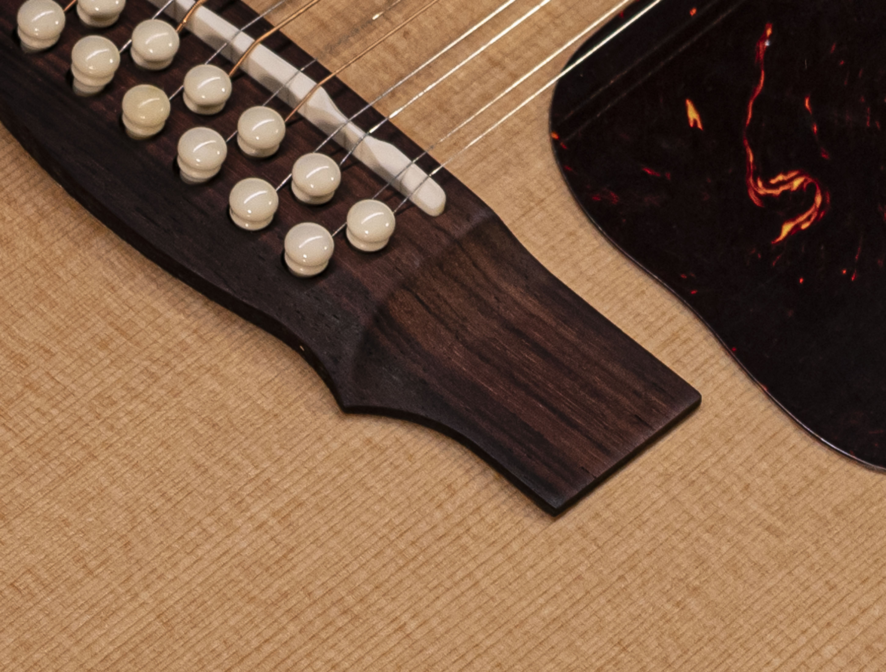 Galerie anzeigen (22 Bilder) a110894 guild-f-512e-natural-l-r-baggs-12-string-usa