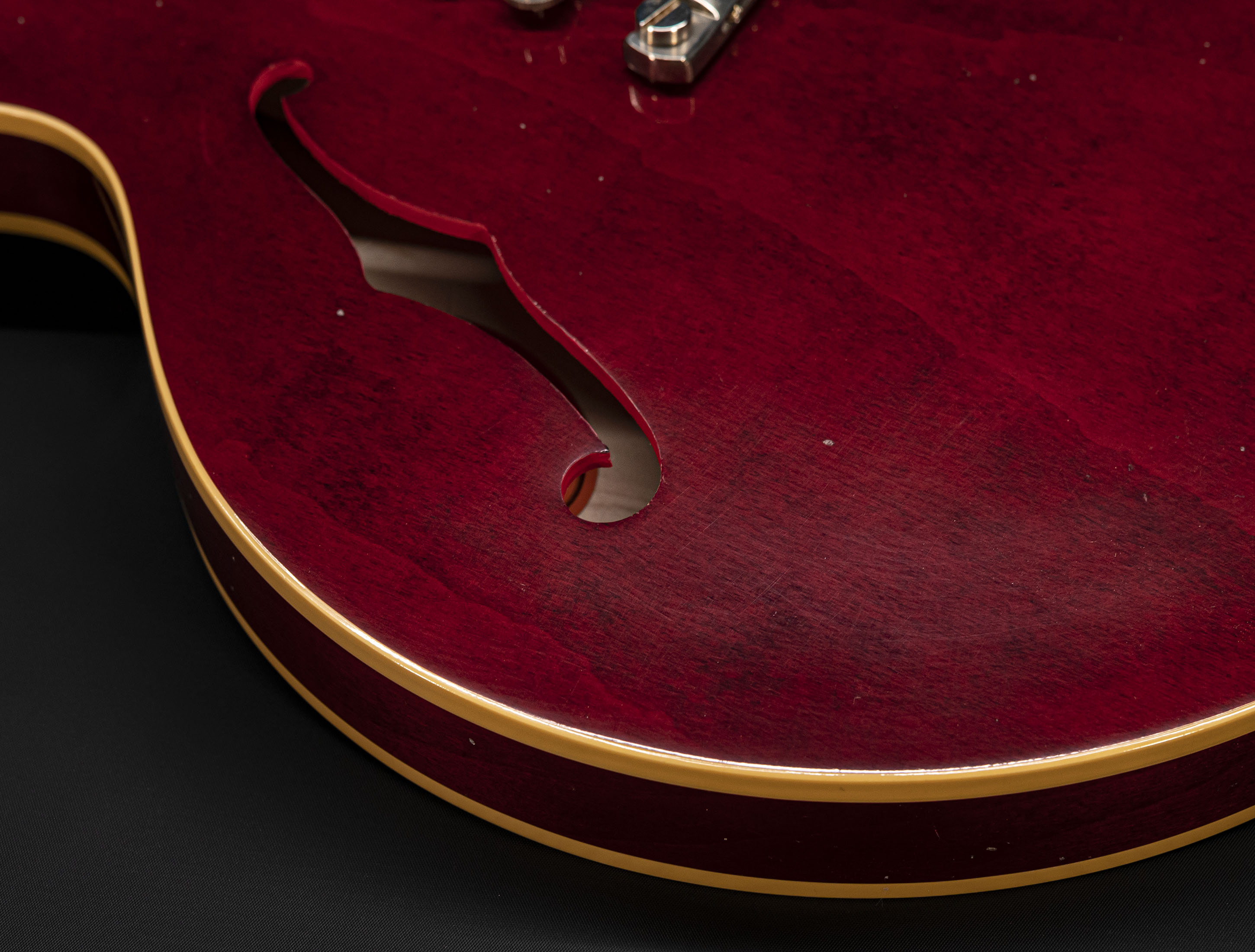 a134666_Gibson-ES-335-1964-Murphy-Lab-Ultra-Light-Aged-Sixties-Cherry a134666 gibson-es-335-1964-murphy-lab-ultra-light-aged-sixties-cherry