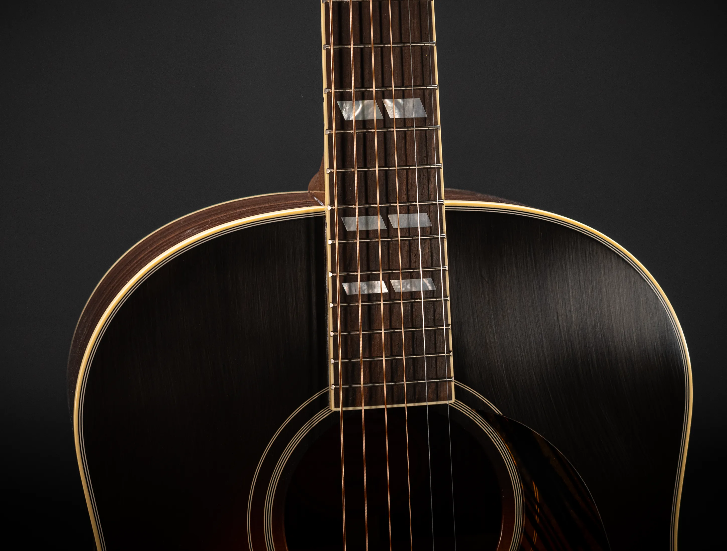 Show gallery (31 images) a161909 Gibson Southern Jumbo Rosewood EARLY 40s Golden Era Custom Shop Adirondack Vintage Sunburst