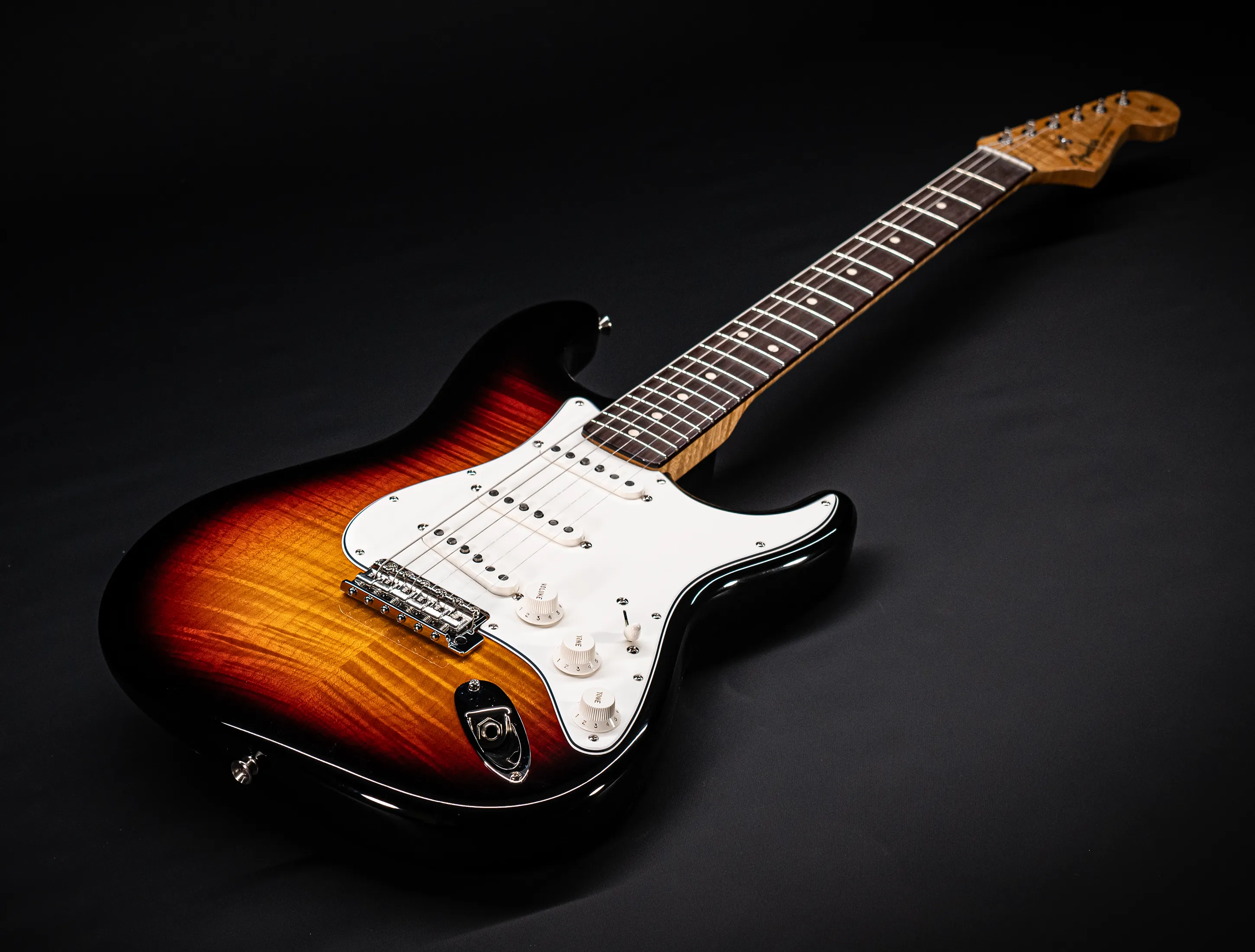 Fender MBD 1963 Stratocaster Prestige GLOSS NOS Flame Top - Sunburst