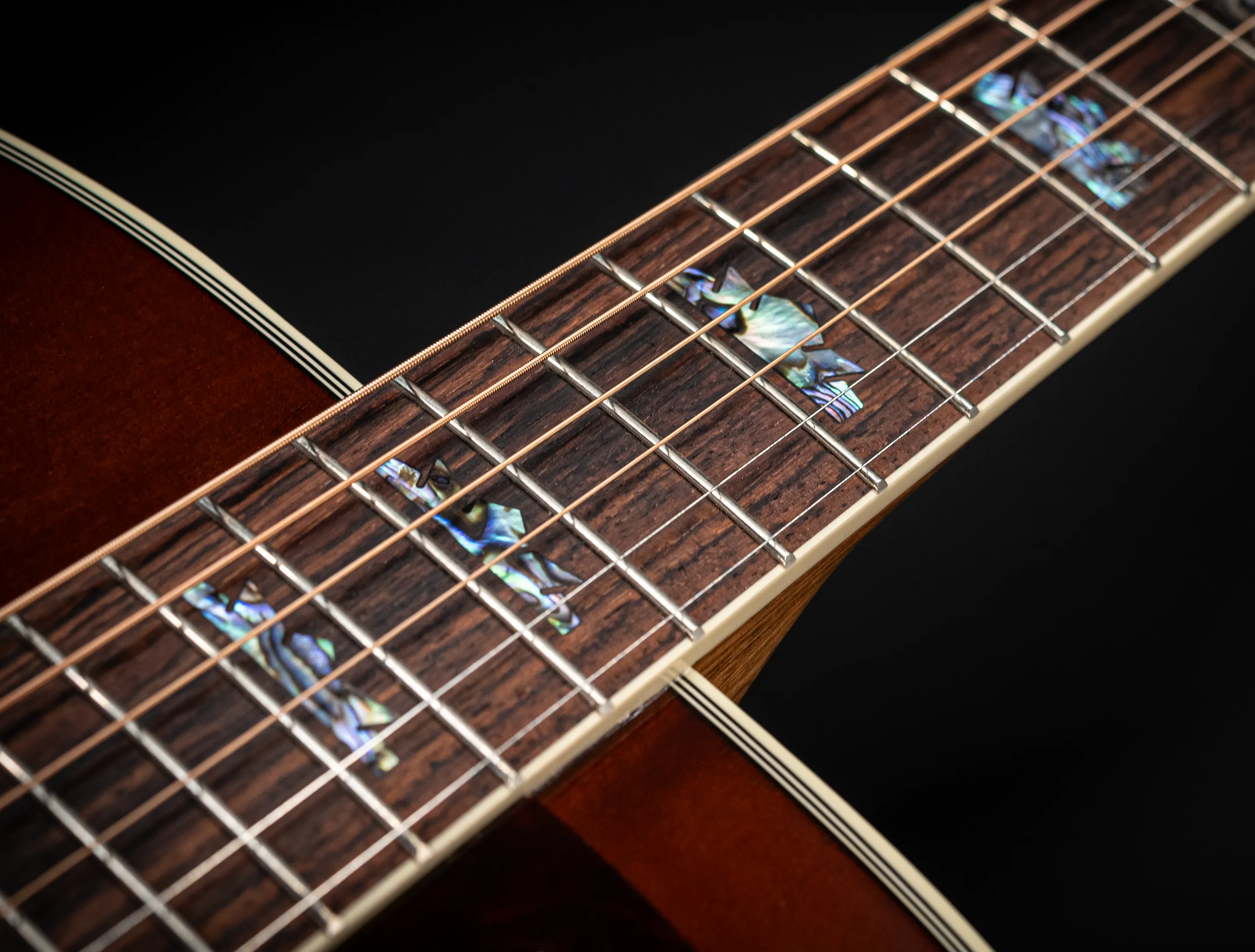 Gibson SJ-200 Elegant Koa - Honey Burst