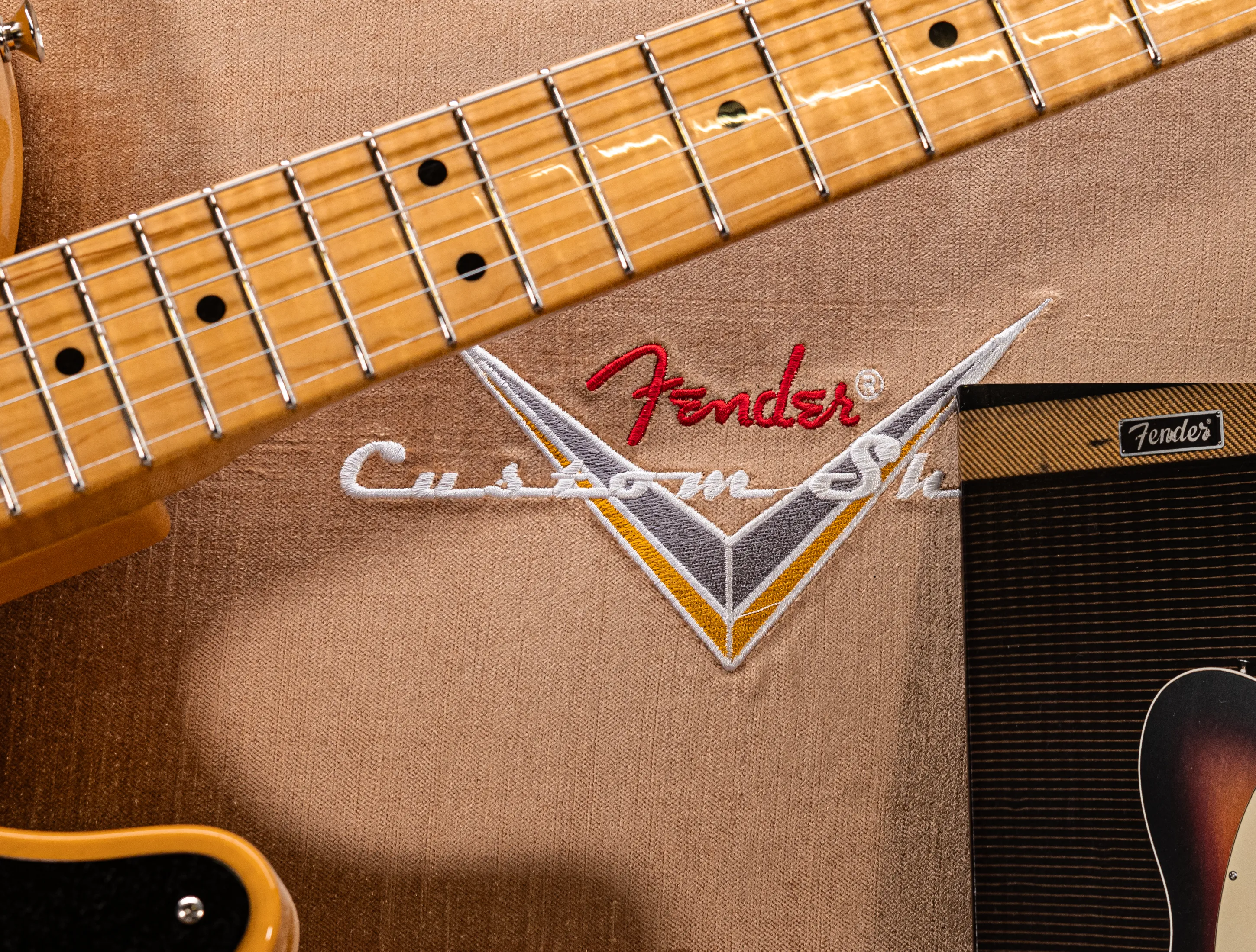 a175662-Fender-MBD- Limited-1952-Humbucker-Telecaster-Timeless-NOS-flame-Neck-Aged-Butterscotch-Blonde-