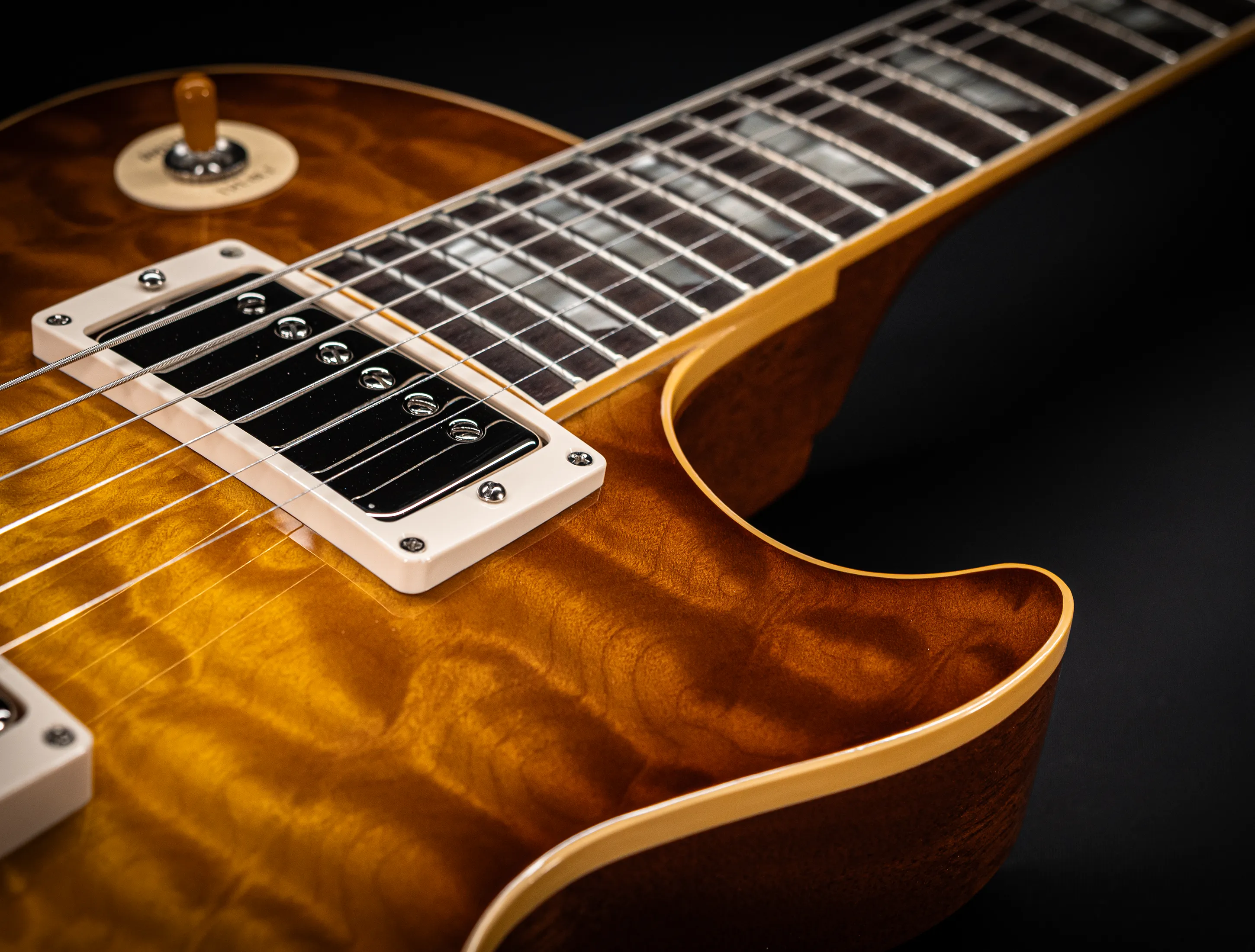 Gibson Les Paul 1959 Reissue 5A-Quilt Maple Top - GLOSS "Factory Special"