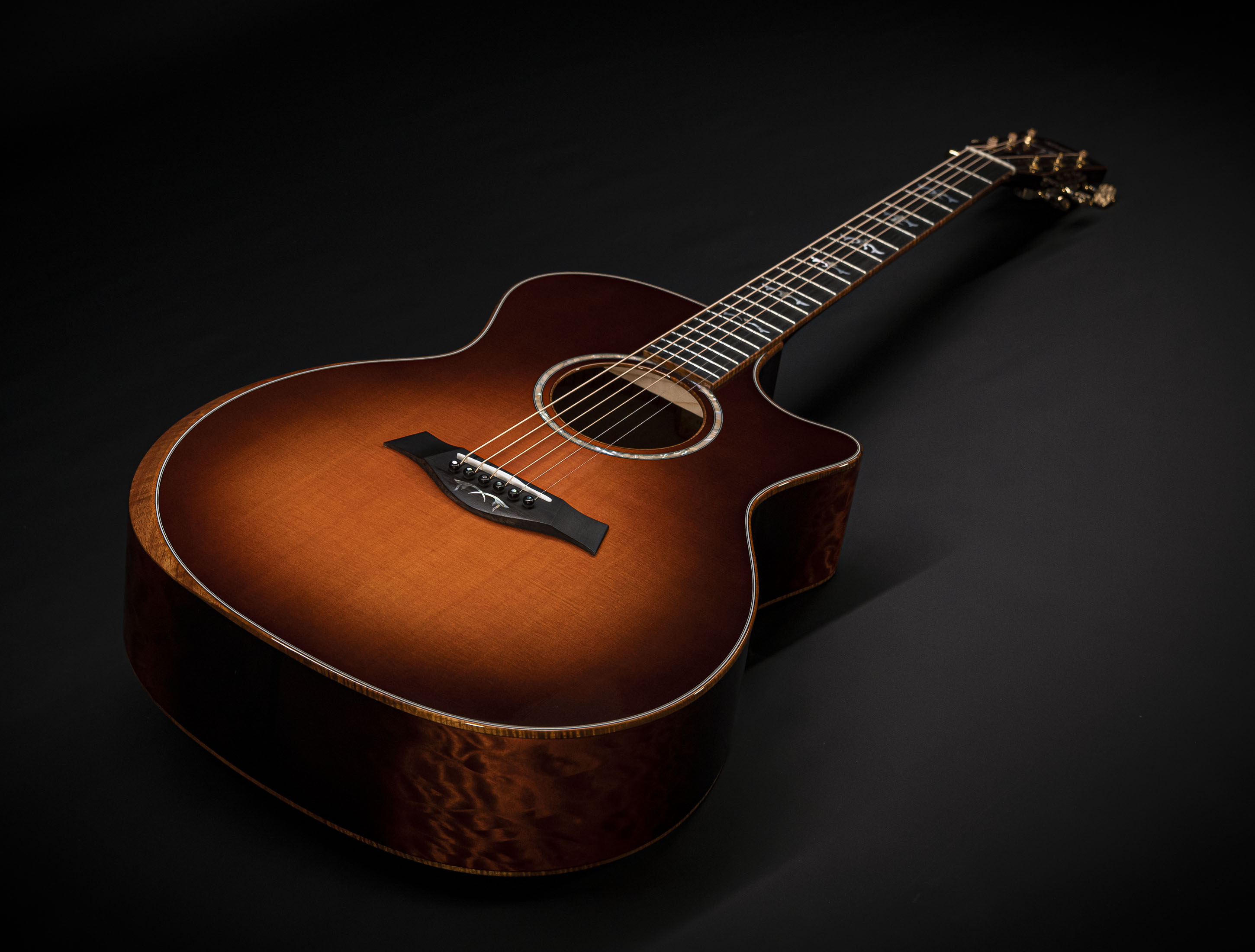 a143254 Taylor-Custom-Baja-Grand-Auditorium