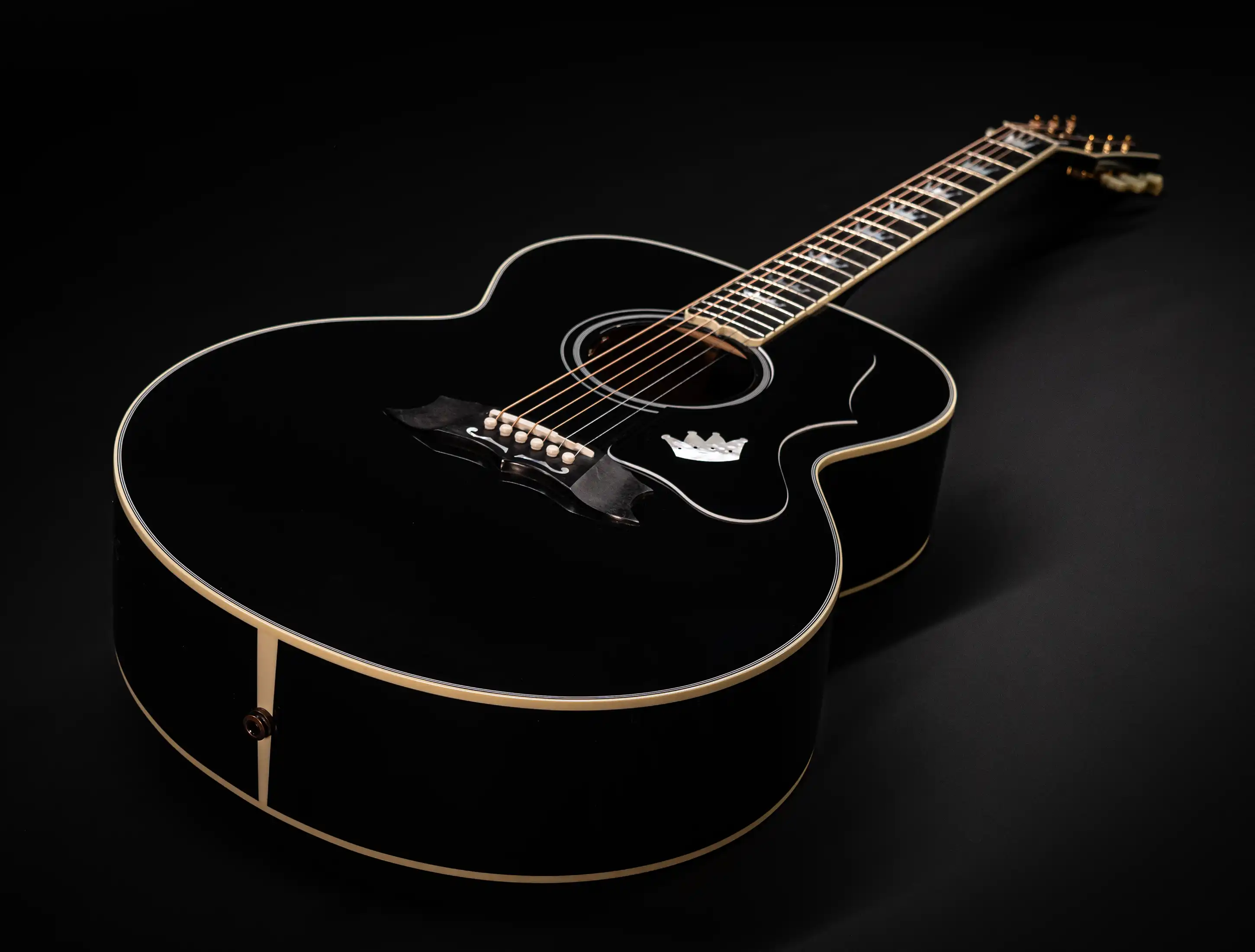 Show gallery (26 images) a154114 Gibson-SJ-200-King-Crown-of-Rock-and-Roll-Custom-Shop