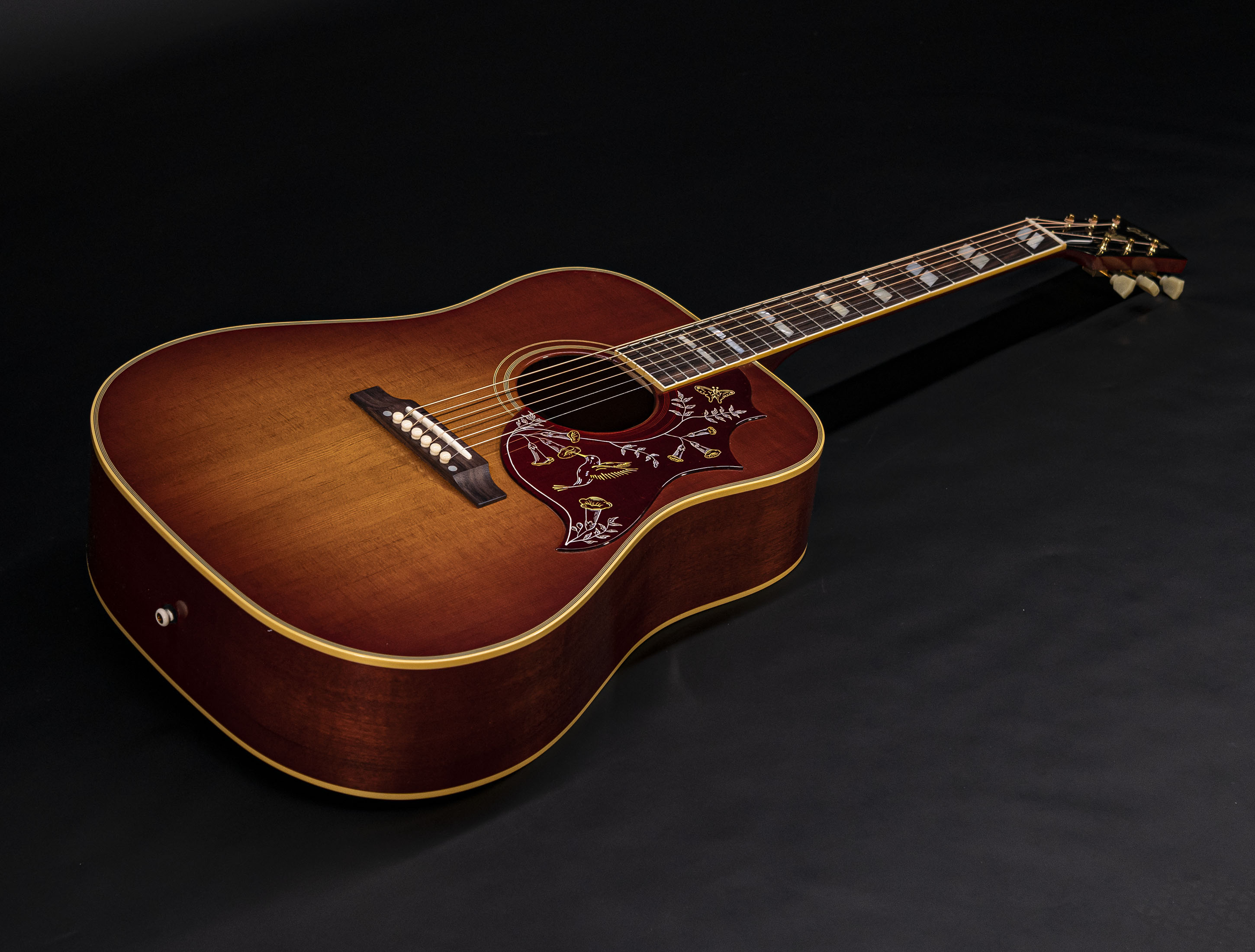 Show gallery (20 images) a10-5477 gibson-hummingbird-1960-historic-heritage-cherry-sunburst
