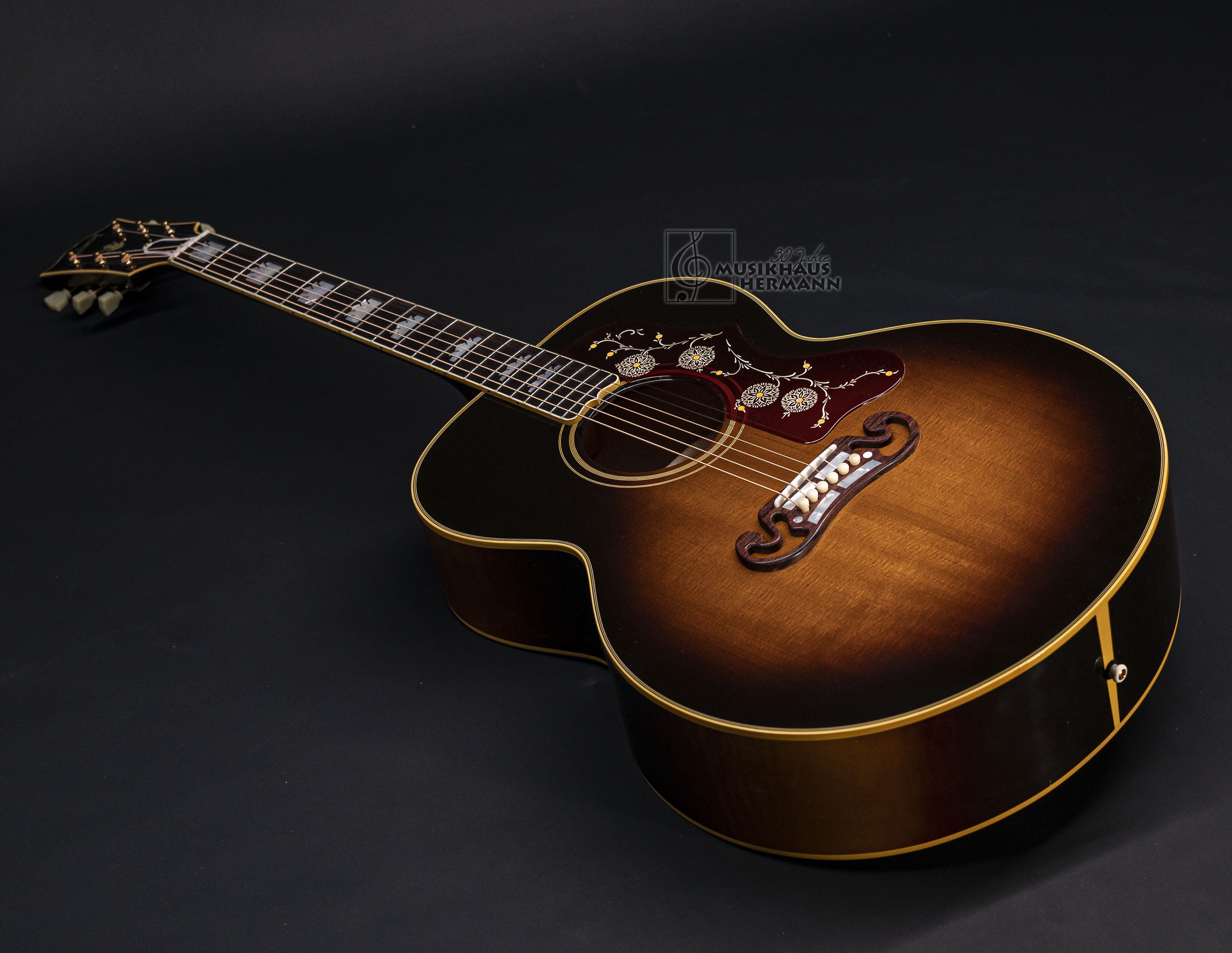 Galerie anzeigen (13 Bilder) a8-7029 gibson-sj-200-1957-vintage-sunburst