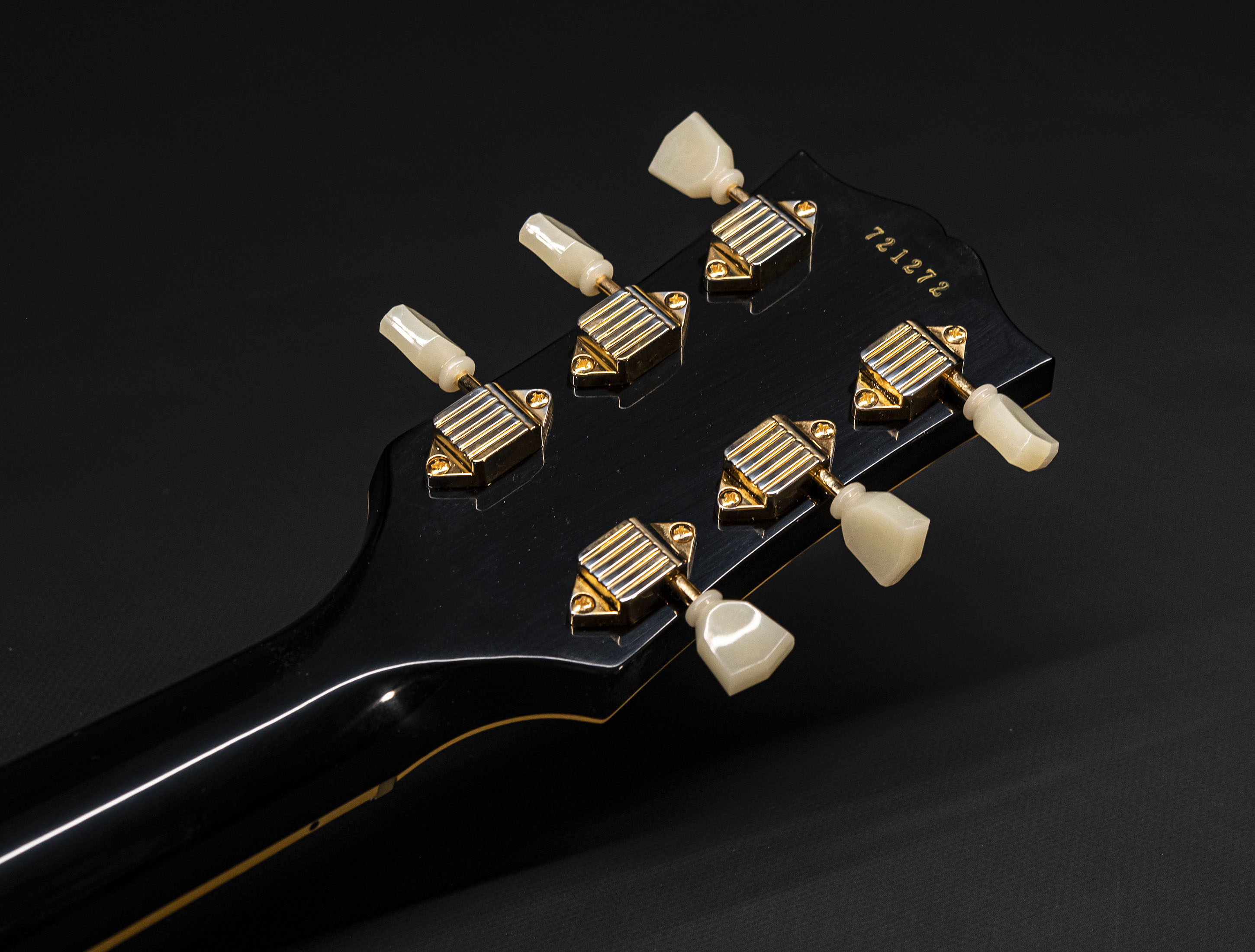 Galerie anzeigen (26 Bilder) a120216 gibson-les-paul-custom-1957-reissue-3-pickup-bigsby-vos-ebony