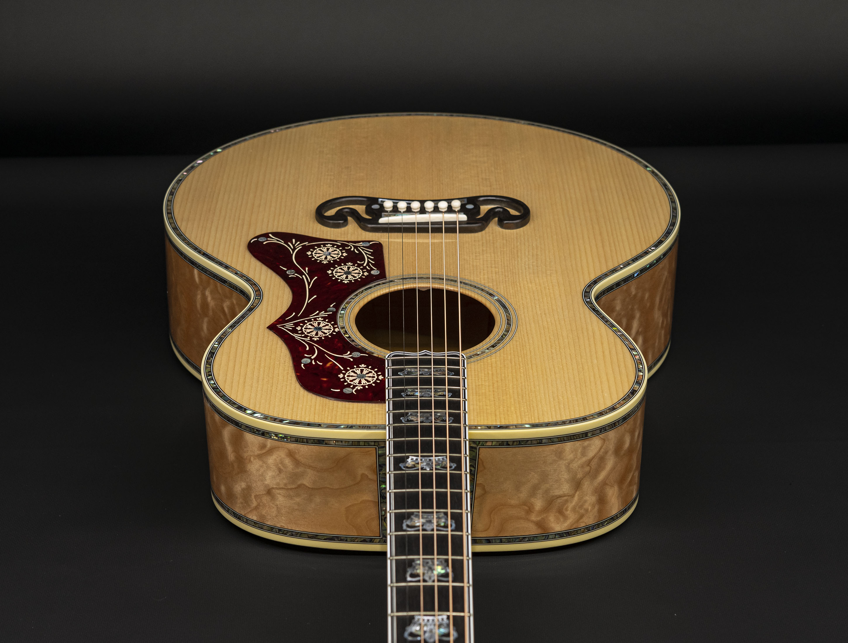 a115358_Gibson-SJ-200-Monarch-Mastershop-All-Antique-Natural a115358 gibson-sj-200-monarch-mastershop-all-antique-natural