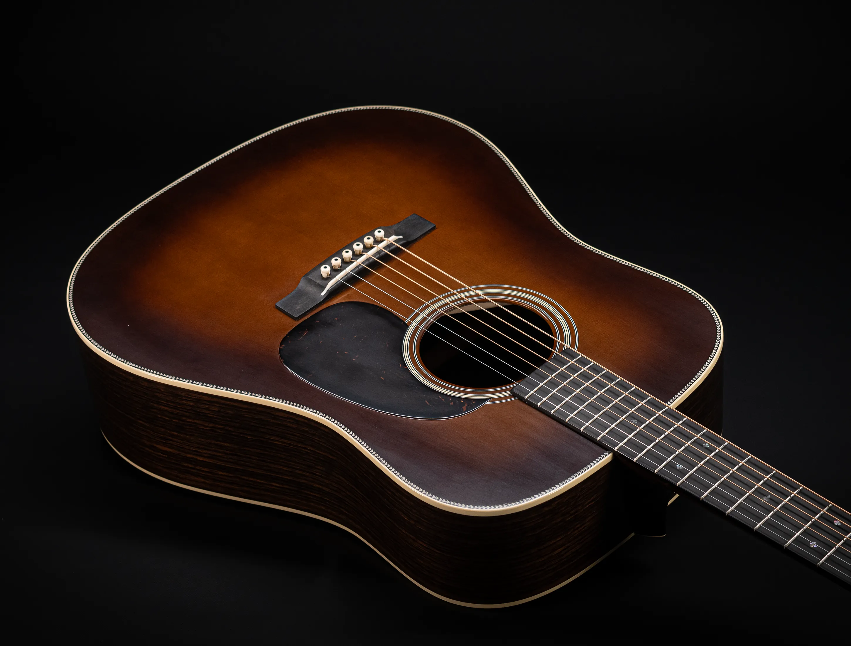 Martin Custom Shop Expert D-28 Authentic 1937 - Ambertone Burst