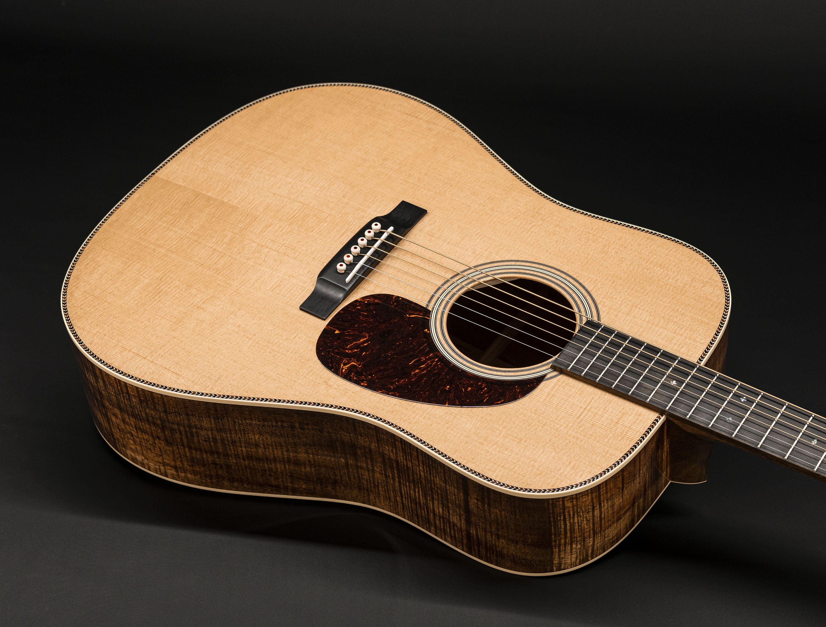 a128149-Martin-Custom-Shop-Super-D-High-Flame-Koa a128149-martin-custom-shop-super-d-high-flame-koa