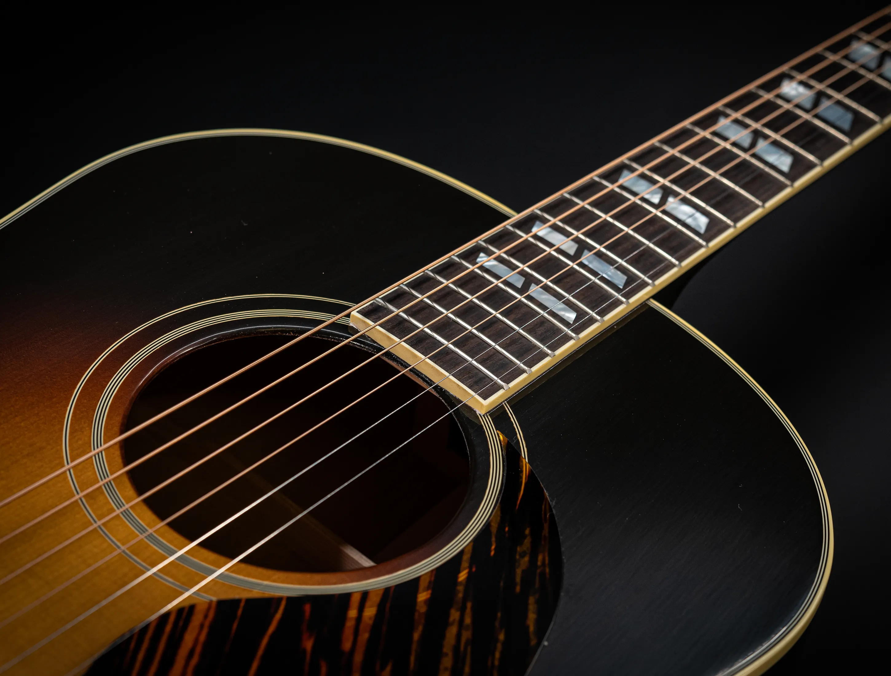 Show gallery (33 images) a174860-Gibson-Southern-Jumbo-EARLY-40s-Golden-Era-Custom-Shop-Adirondack-Vintage-Sunburst-