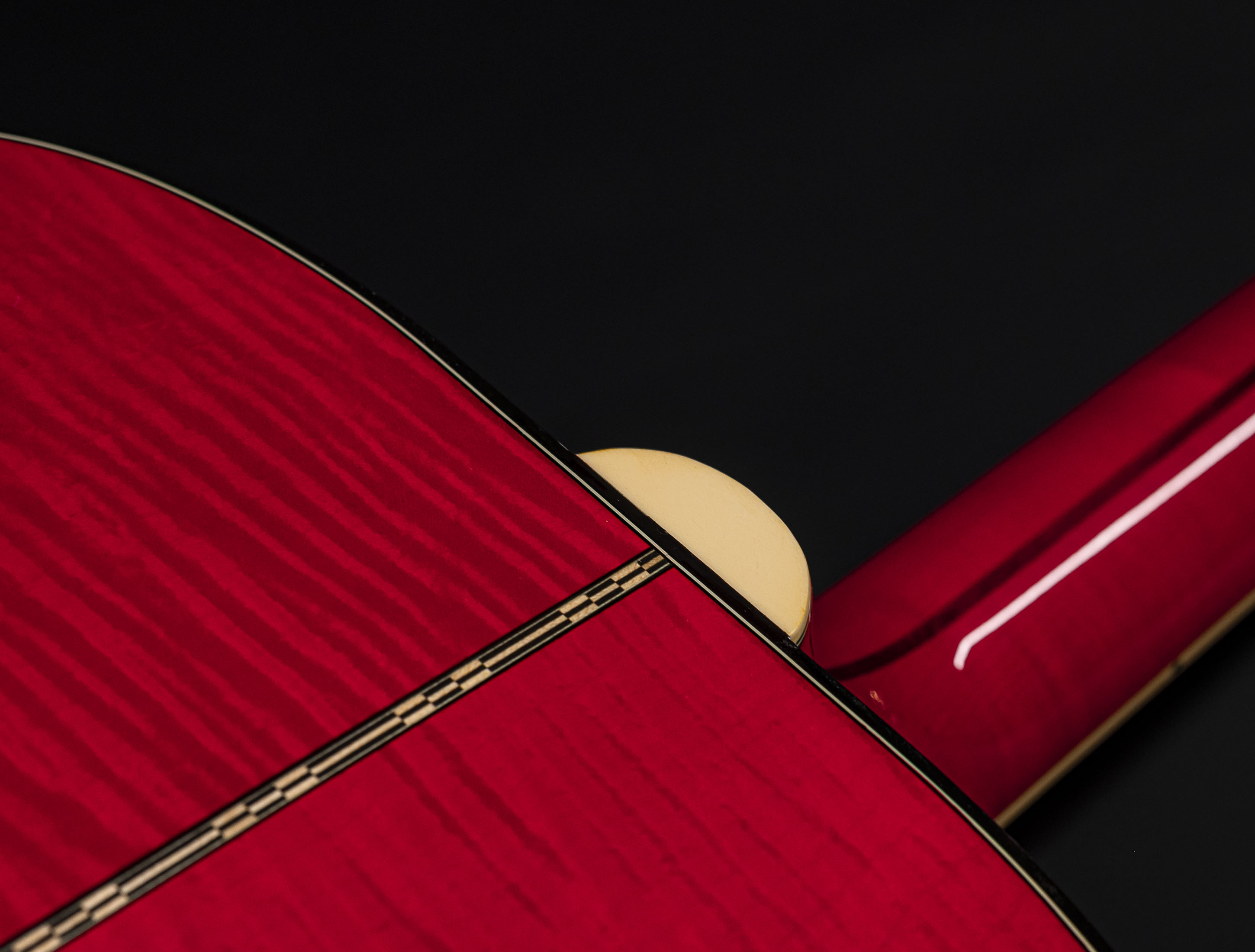a134061_Gibson-Orianthi-SJ-200-AAA-Flame-Maple-Cherry a134061 gibson-orianthi-sj-200-aaa-flame-maple-cherry