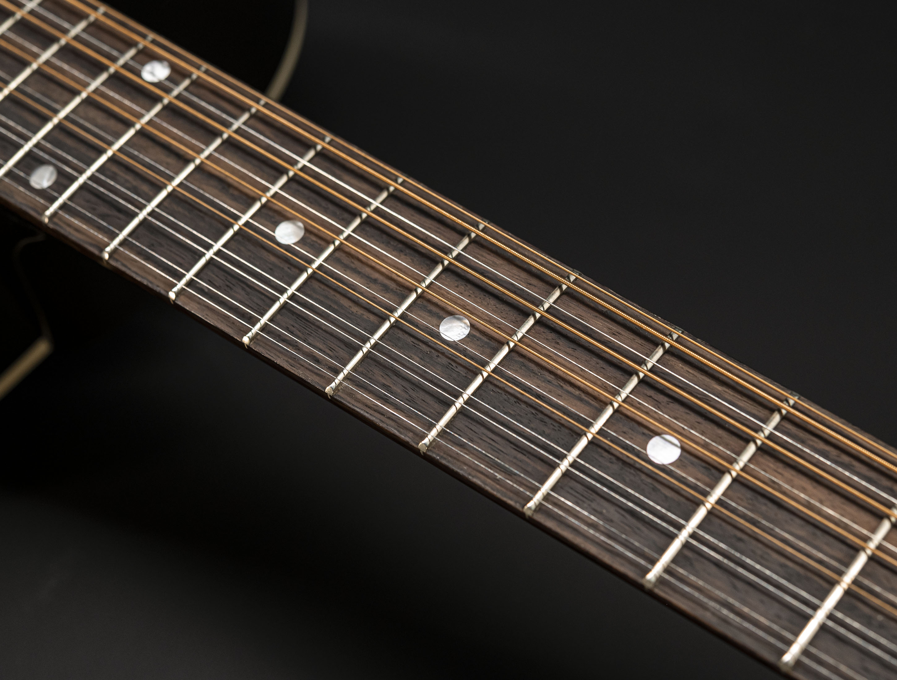 Show gallery (24 images) a118176-gibson-j-45-standard-12-string-vintage-sunburst