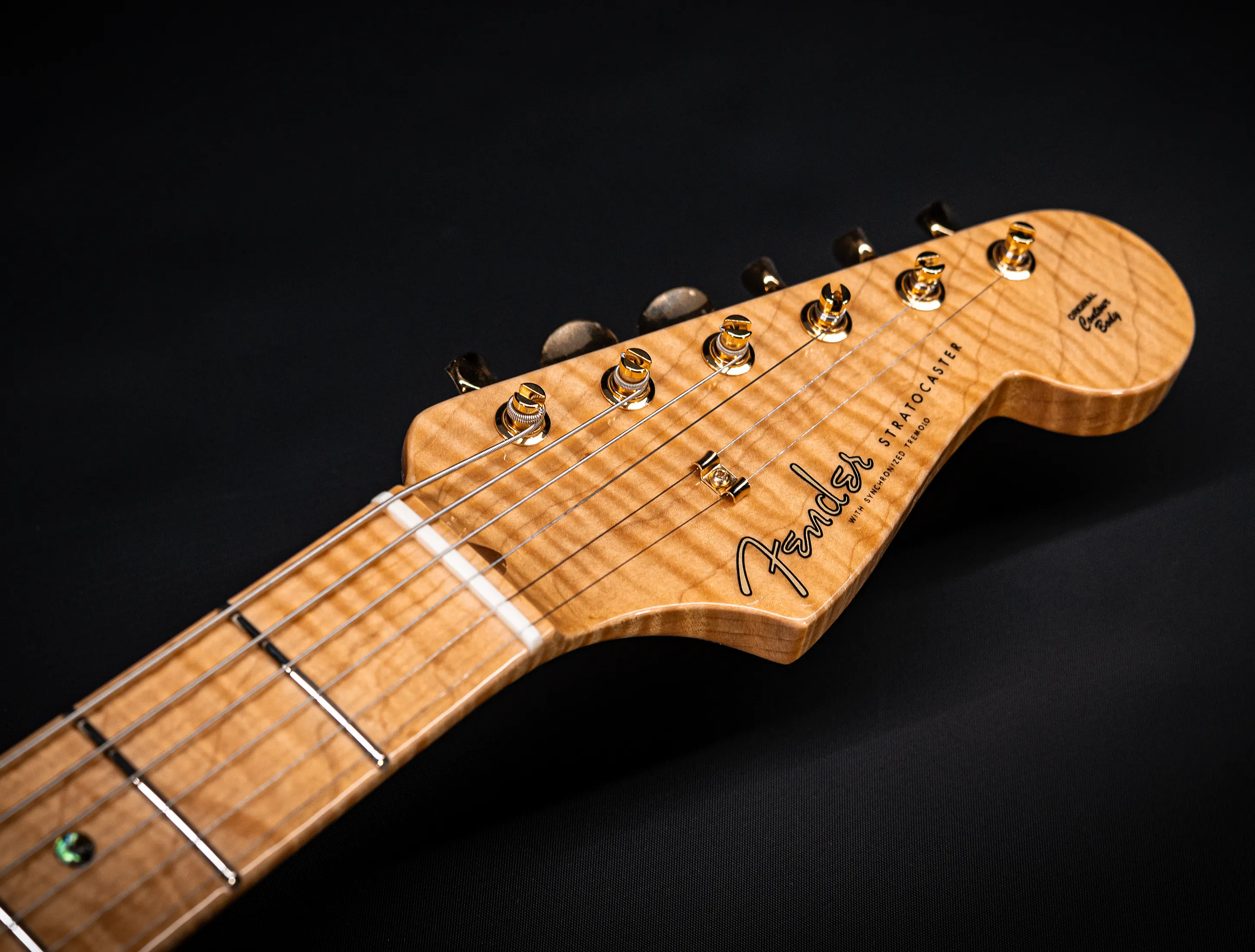 a165101 Fender 70th Anniversary Limited Stratocaster NOS Flame AAAA Neck - Sunburst