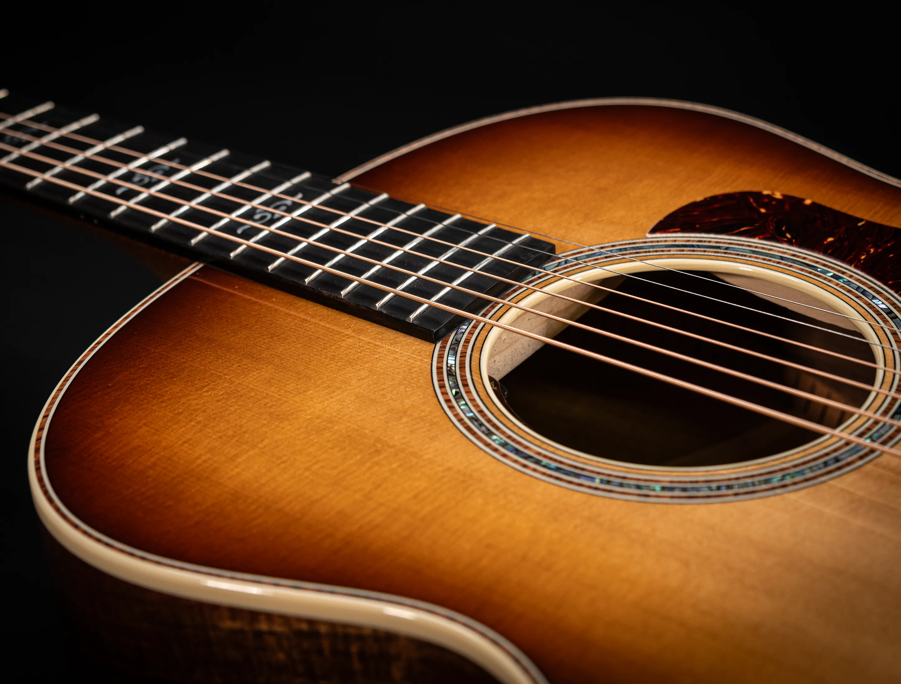 a172076 Taylor Gold Label 814e Koa Sunburst Top - Musikhaus Hermann