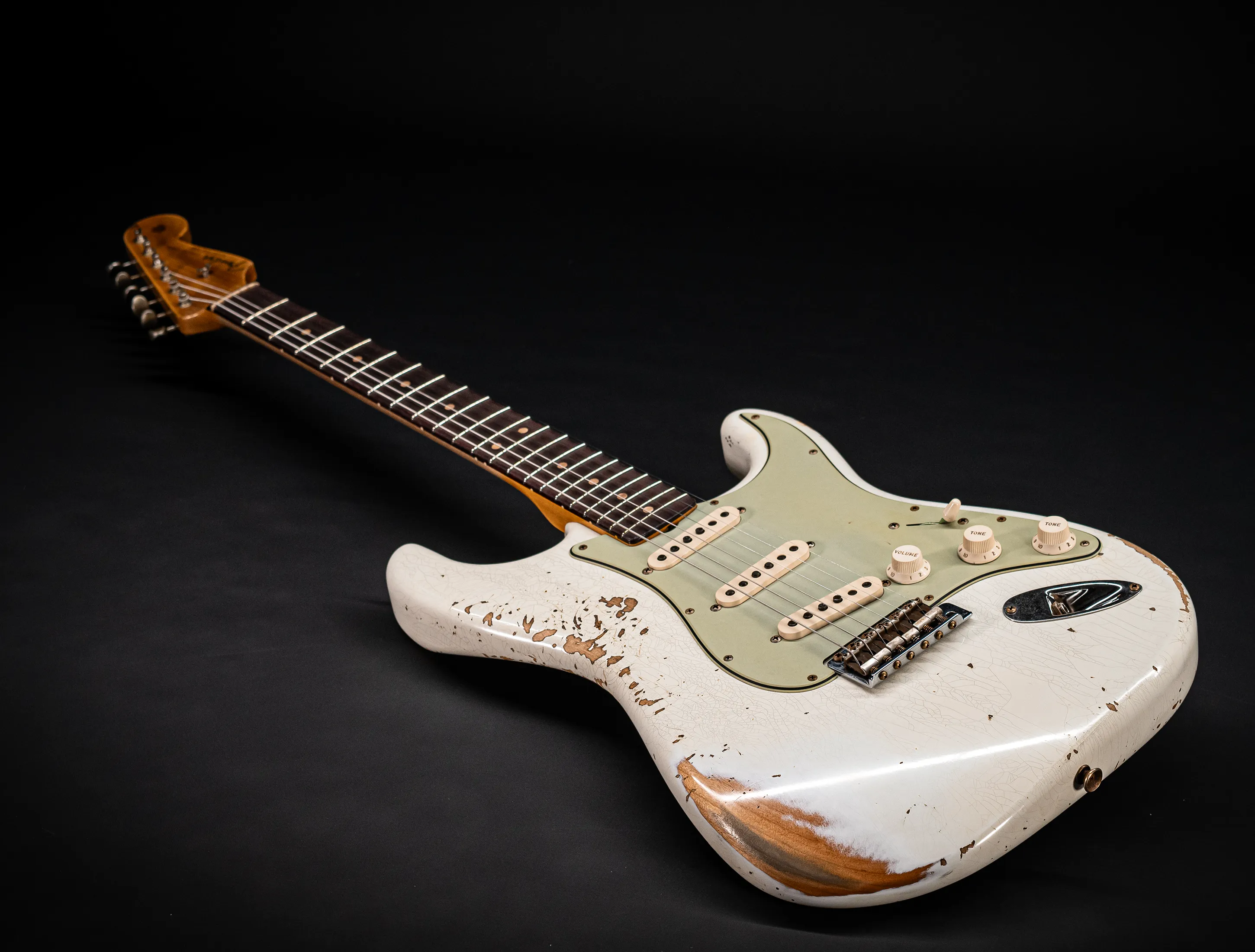 Fender MBD 1963 Stratocaster Heavy Relic - Super Faded Aged Olympic White