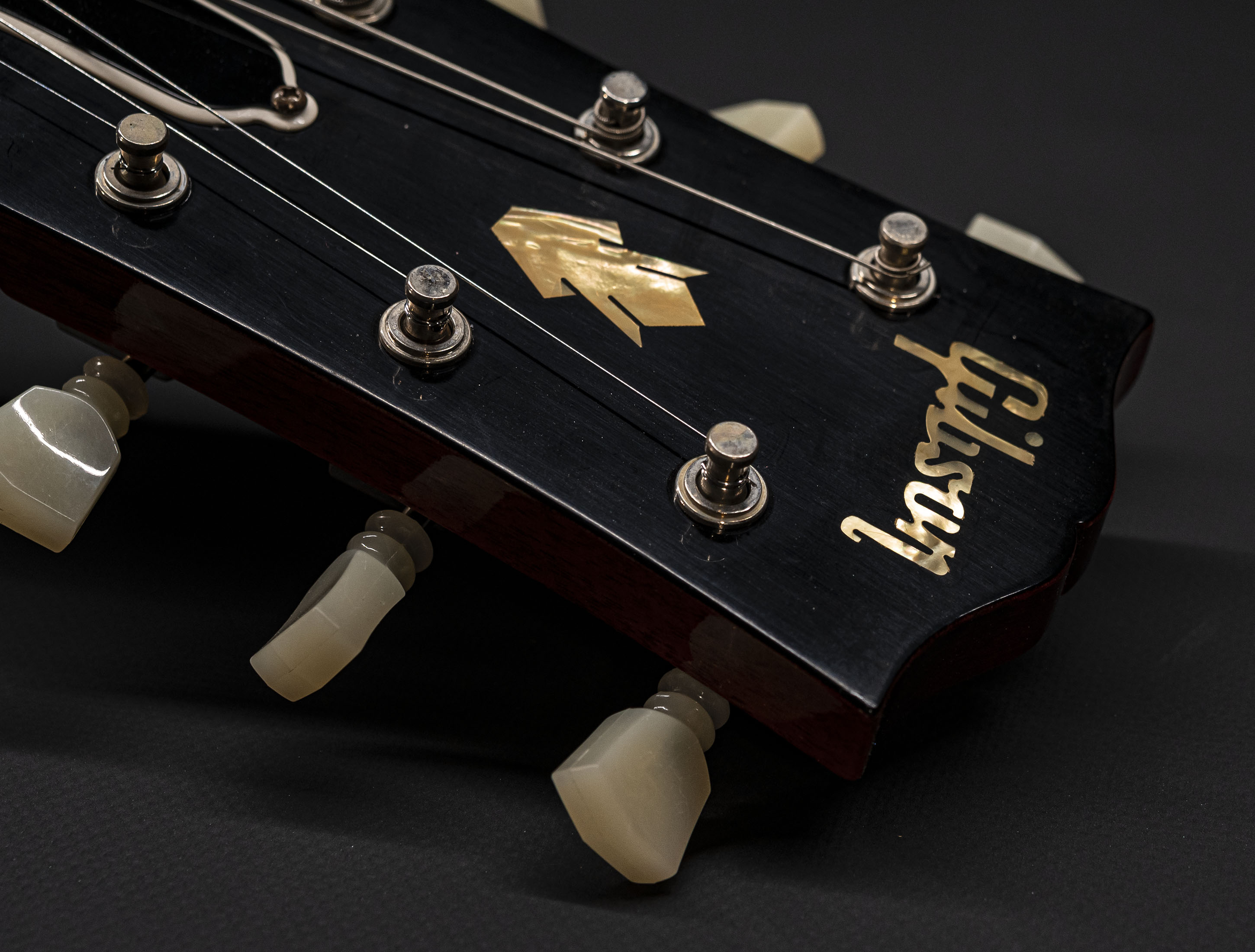 a125470-Gibson-SG-1964-Standard-Reissue-Maestro-Vibrola-Murphy-Lab-Ultra-Light-Aged-Cherry-Red a125470-gibson-sg-1964-standard-reissue-maestro-vibrola-murphy-lab-ultra-light-aged-cherry-red