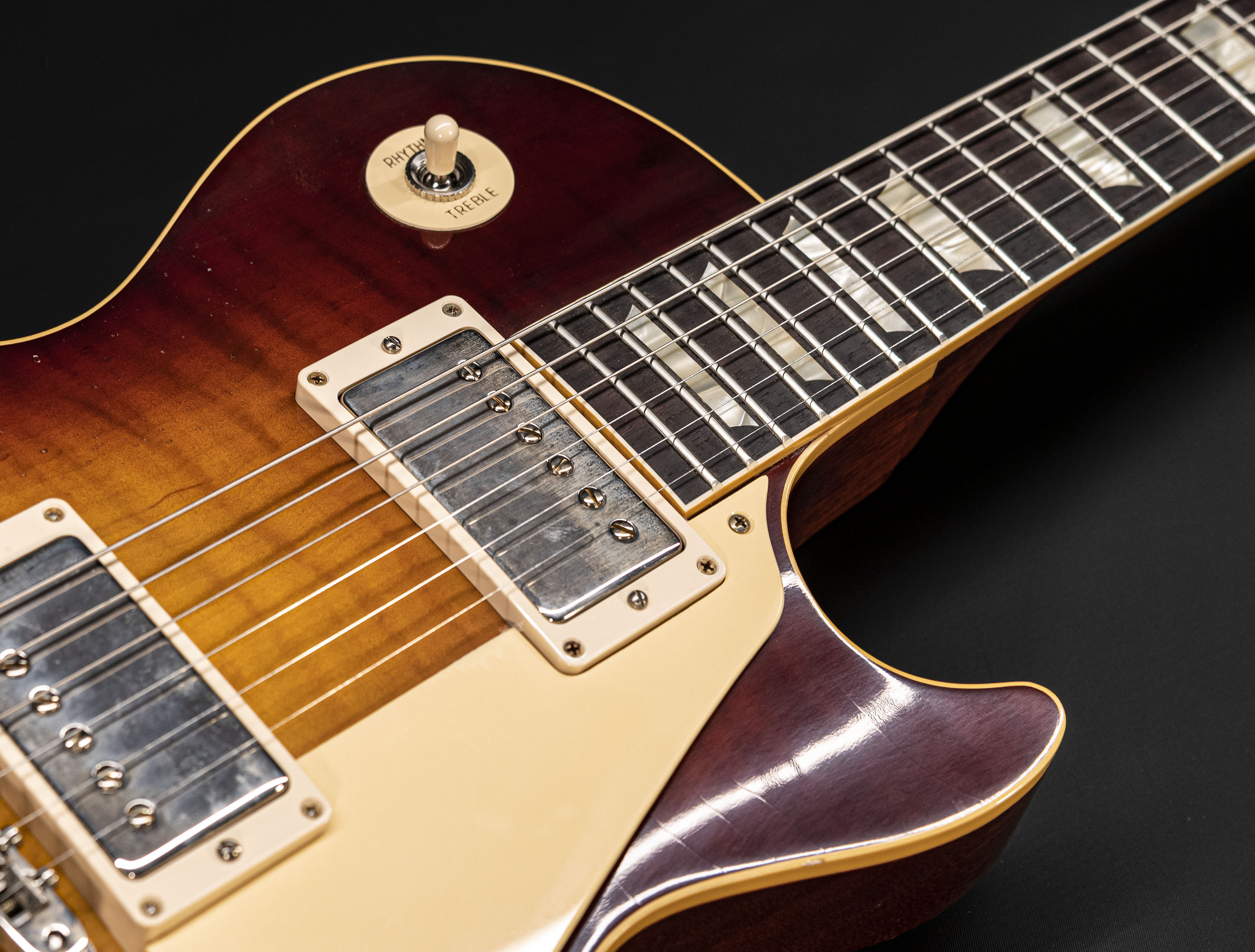 a131886_Gibson-Les-Paul-1959-Reissue-Murphy-Lab-Light-Aged-Cherry-Teaburst a131886 gibson-les-paul-1959-reissue-murphy-lab-light-aged-cherry-teaburst