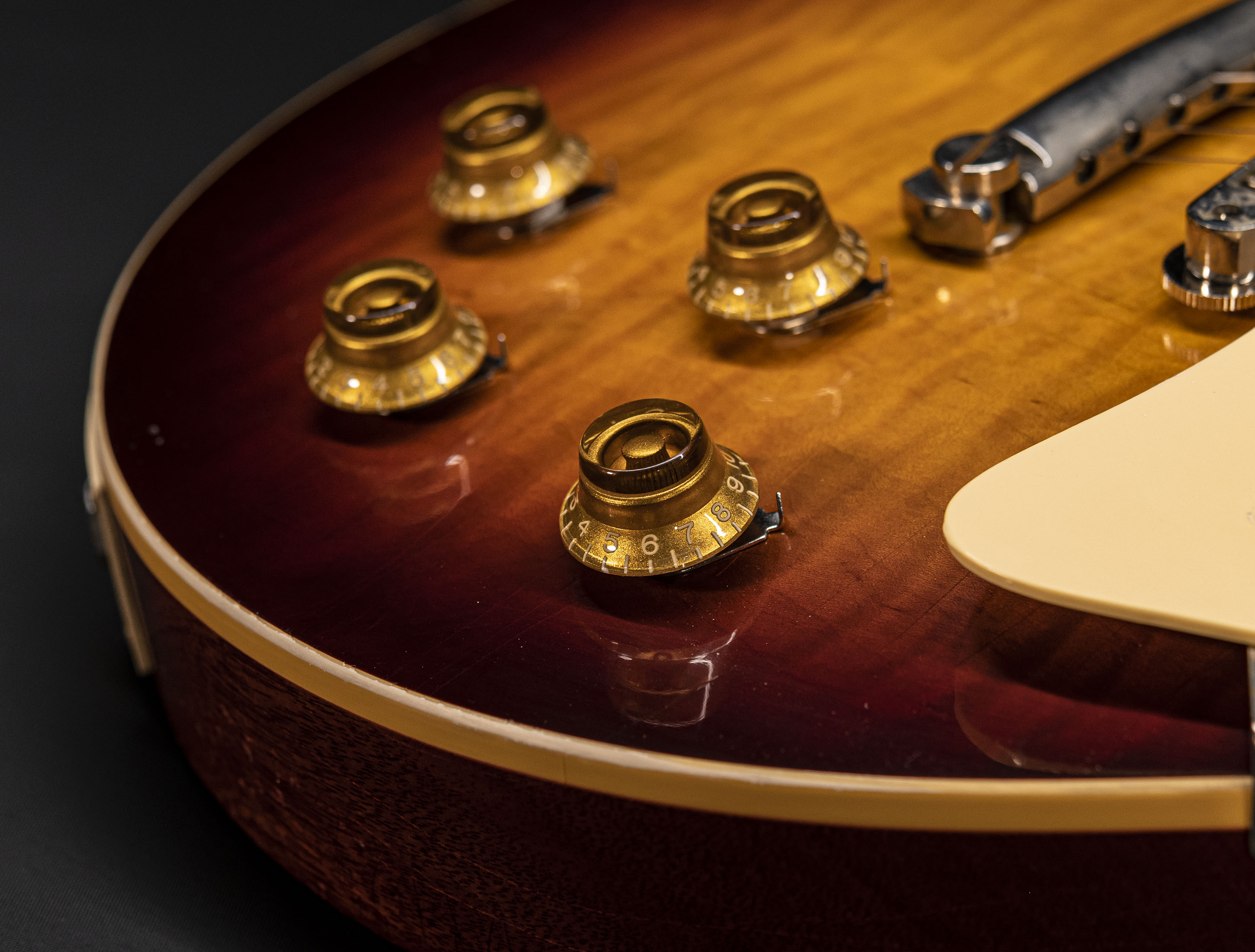 a131905_Gibson-Les-Paul-1959-Reissue-Murphy-Lab-Light-Aged-Cherry-Teaburst a131905 gibson-les-paul-1959-reissue-murphy-lab-light-aged-cherry-teaburst