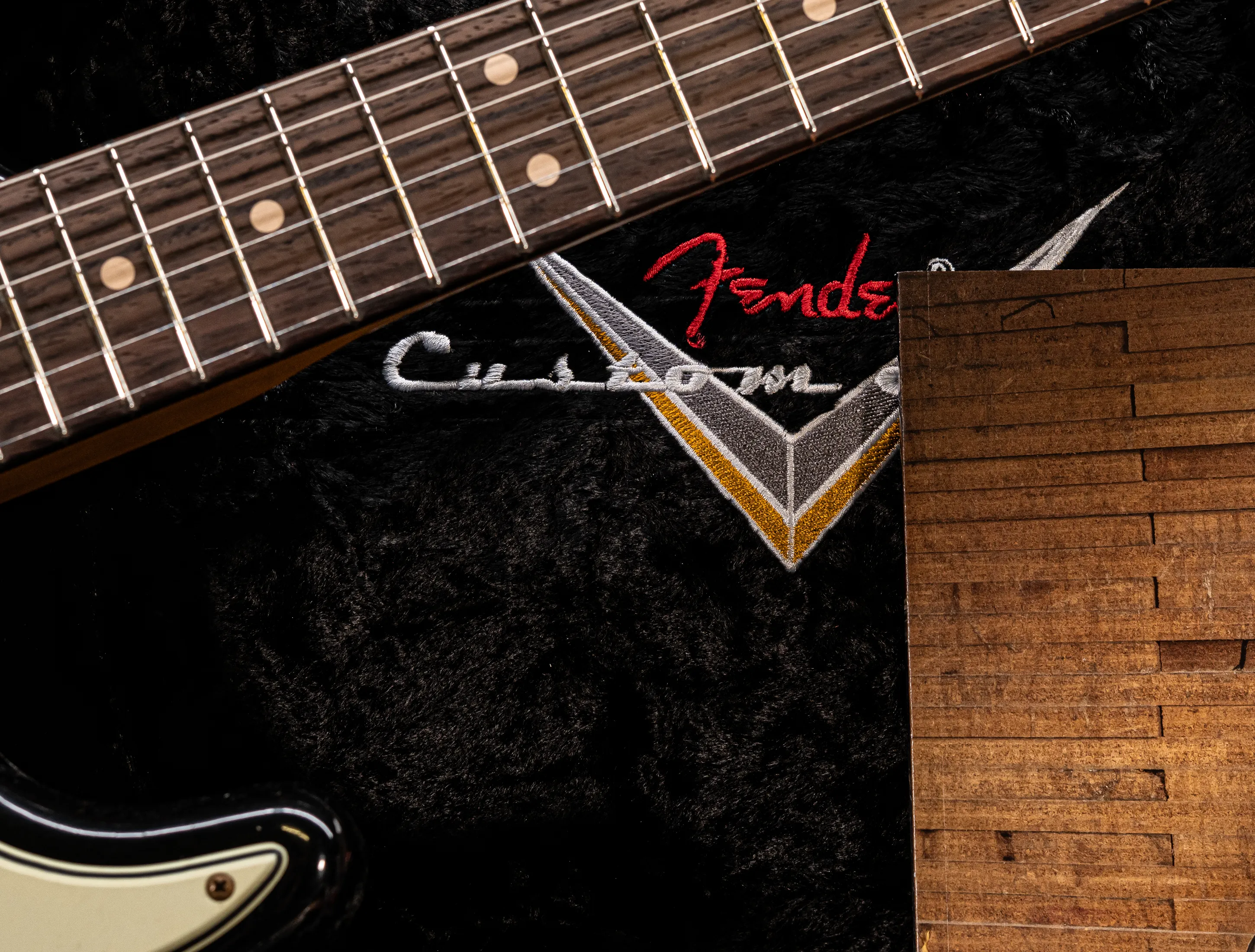 a173074Fender MBD Limited 1963 Humbucker Stratocaster Heavy Relic - Black Muikhaus-Hermann