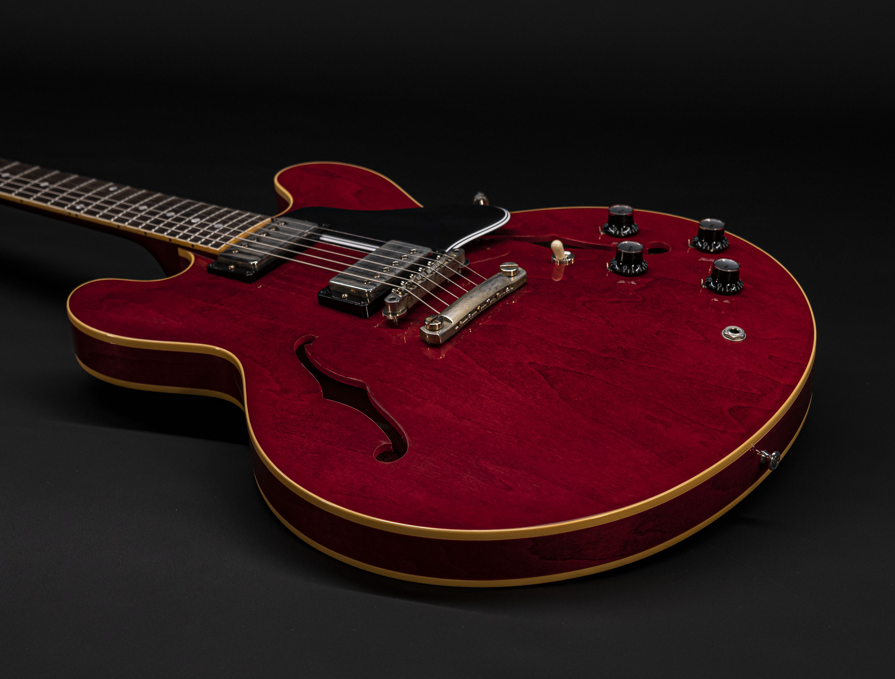 a126644_Gibson-ES-335-1961-Murphy-Lab-Ultra-Light-Aged-Sixties-Cherry a126644 gibson-es-335-1961-murphy-lab-ultra-light-aged-sixties-cherry