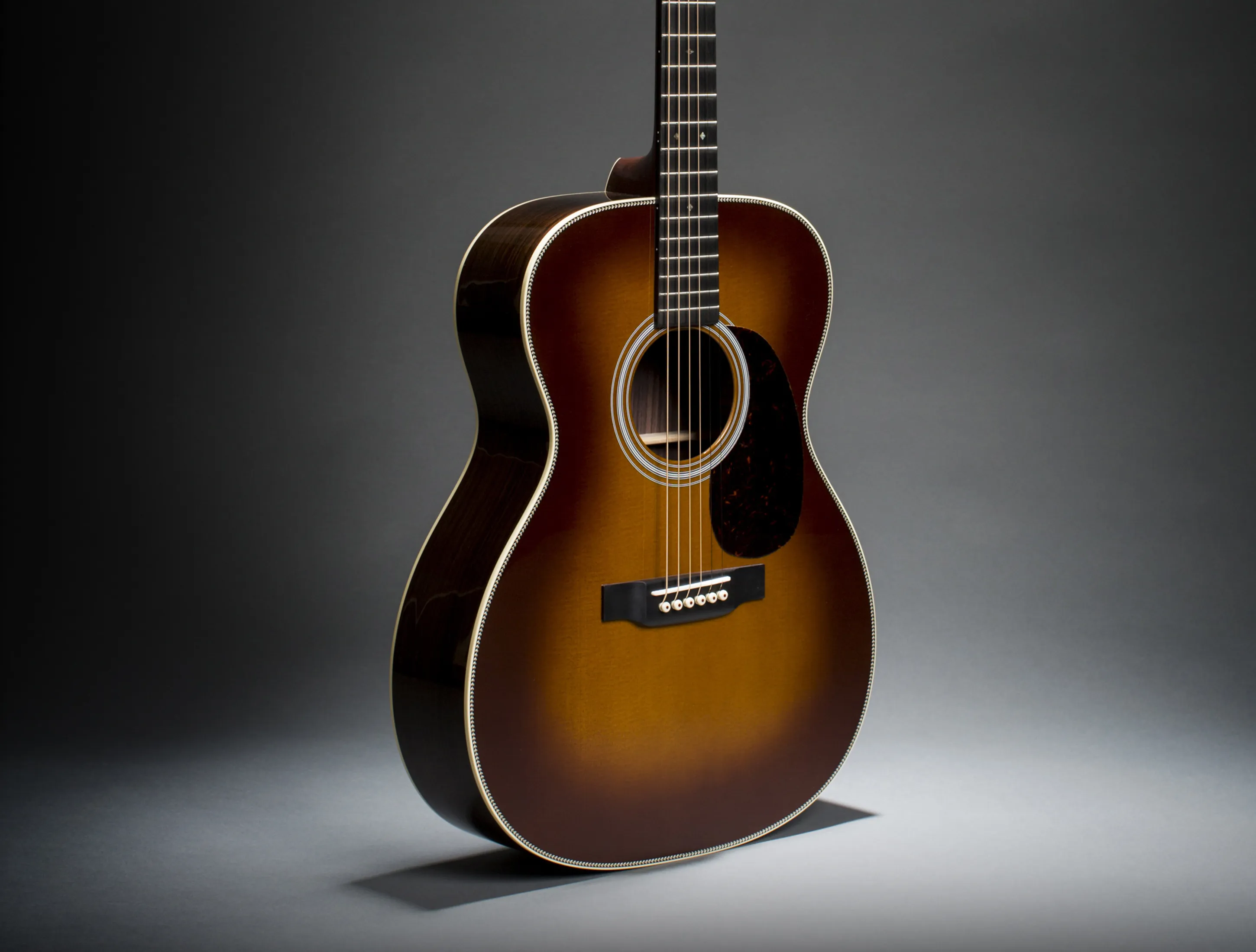 Martin 000-28 Ambertone Refresh NEW2025