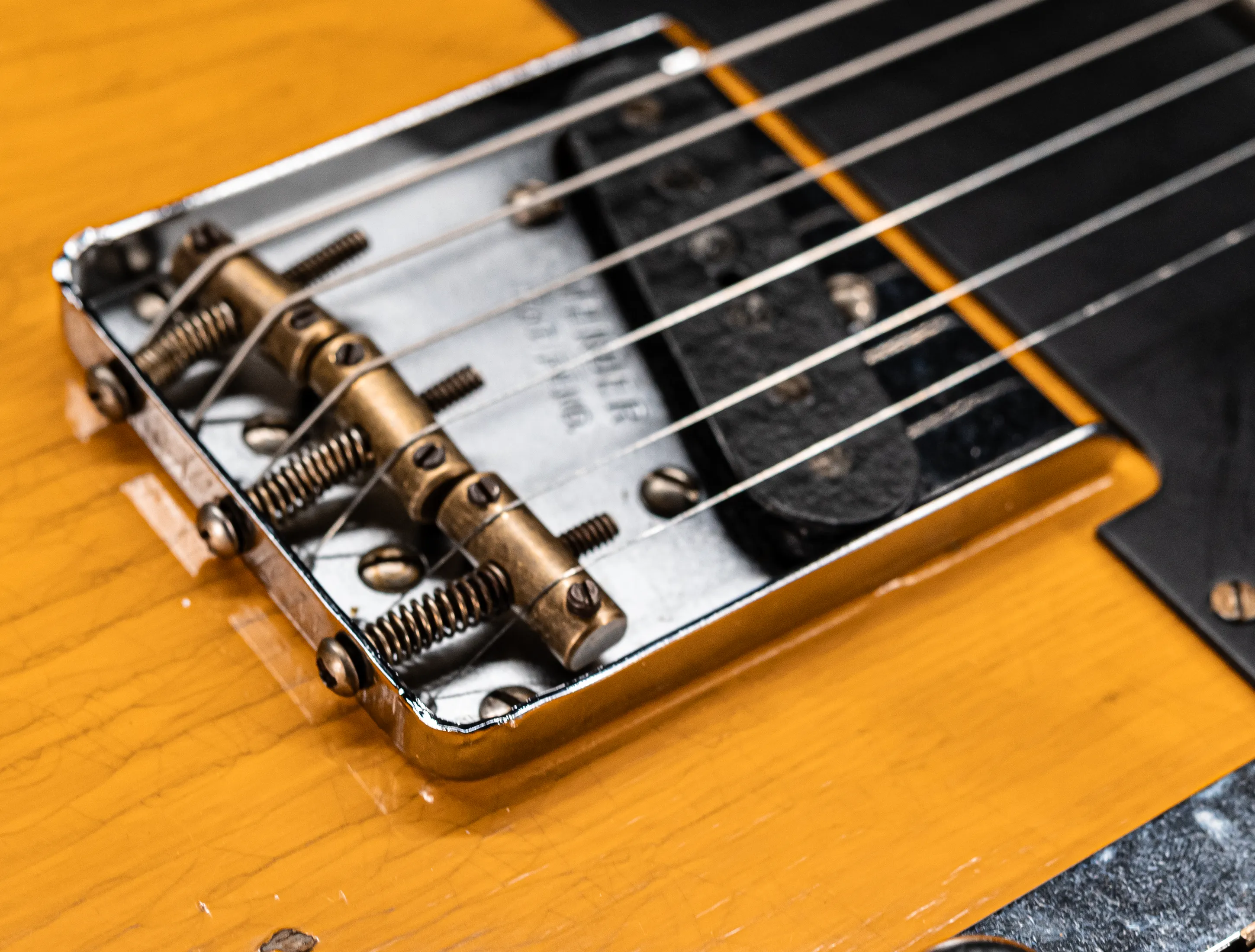 Fender MBD 1952 Humbucker Telecaster Heavy Relic 1pc Ash Body - Butterscotch Blonde