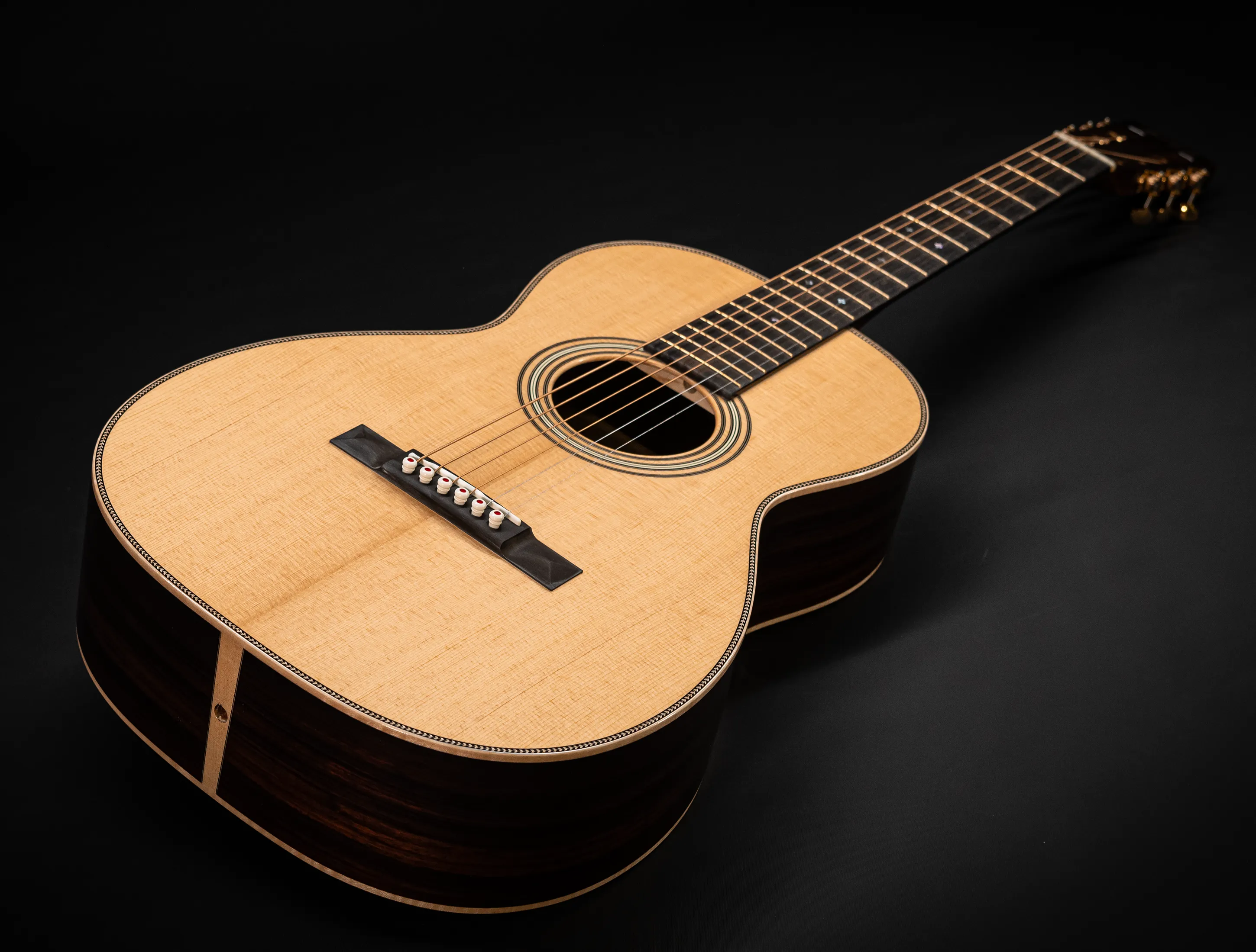 Show gallery (31 images) a170892 Martin 012-28 12-Fret Modern Deluxe Musikhaus-Hermann