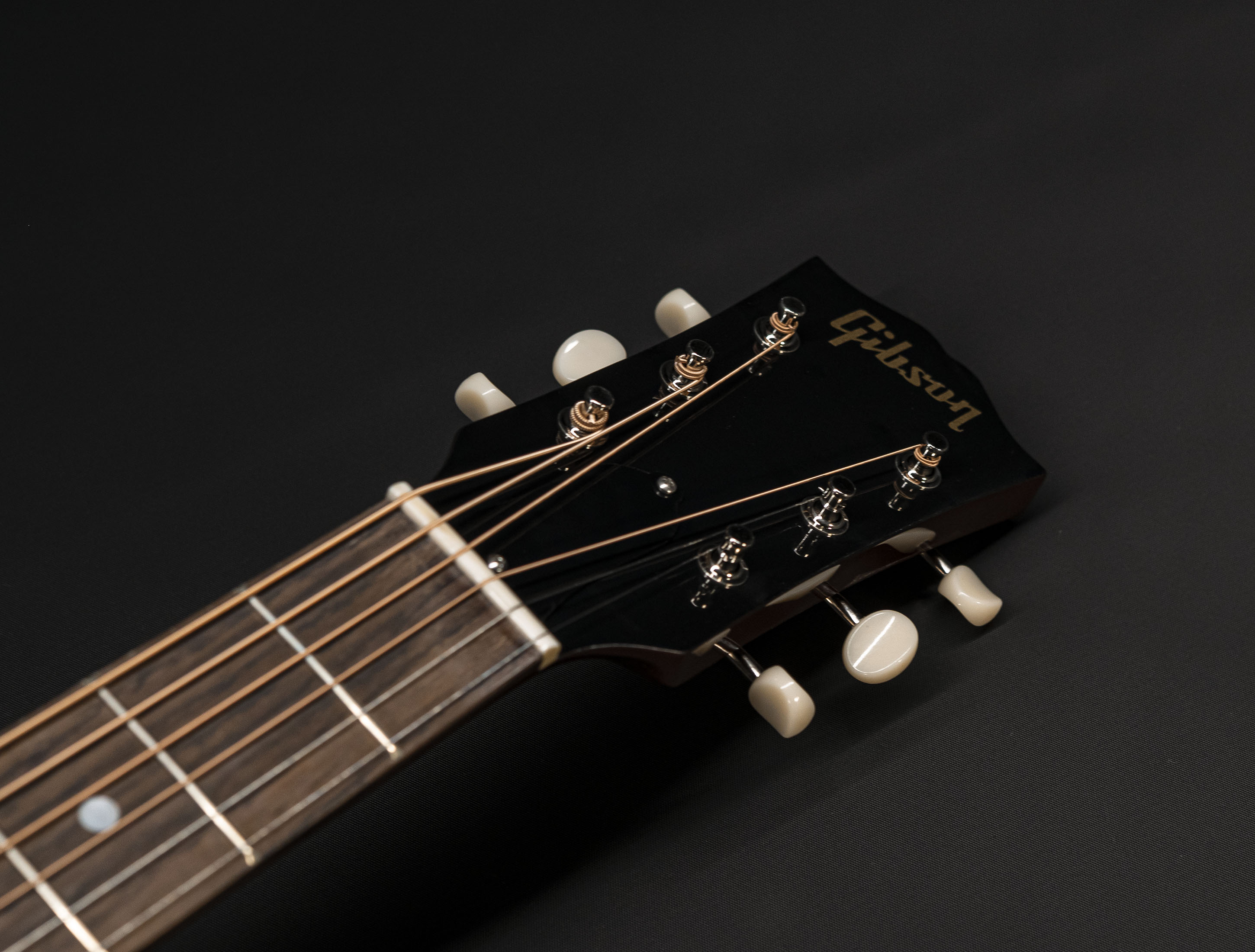 Show gallery (23 images) a128541