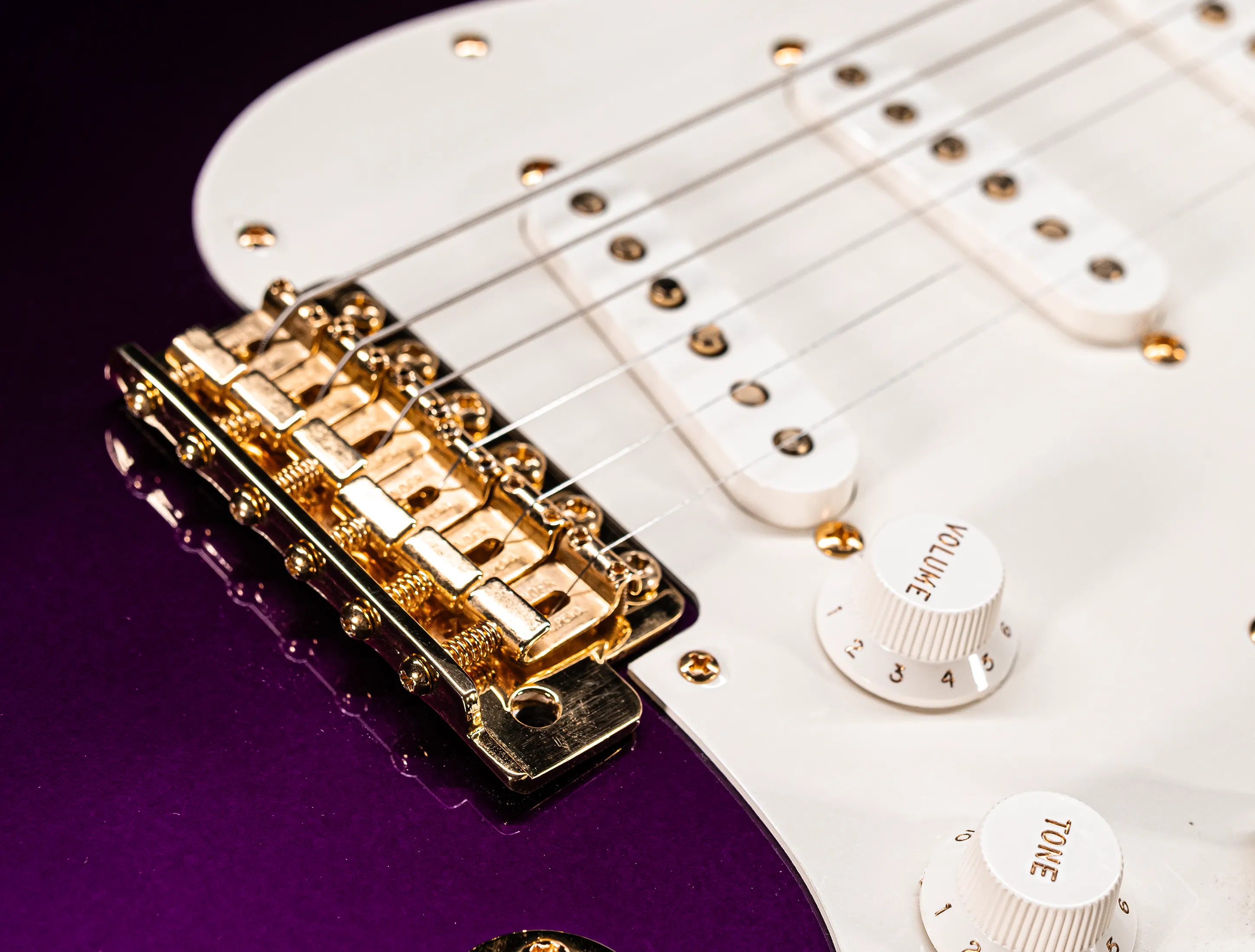 Fender MBD 1957 Stratocaster GLOSS NOS flame Neck - Purple Metallic
