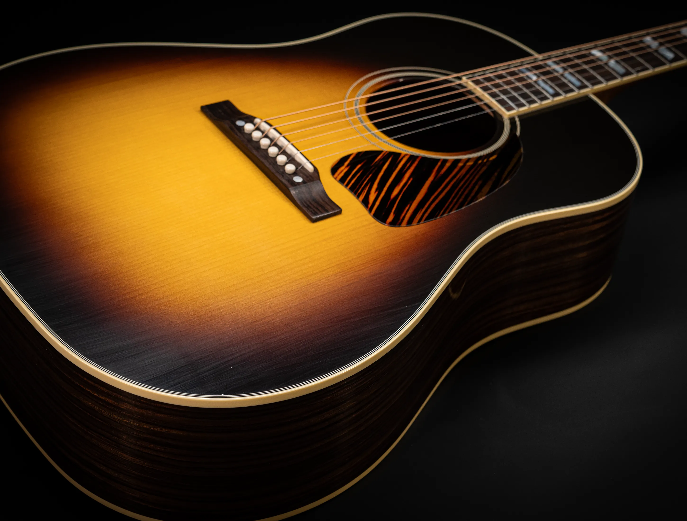 Show gallery (31 images) a161889 Gibson Southern Jumbo Rosewood EARLY 40s Golden Era Custom Shop Adirondack Vintage Sunburst